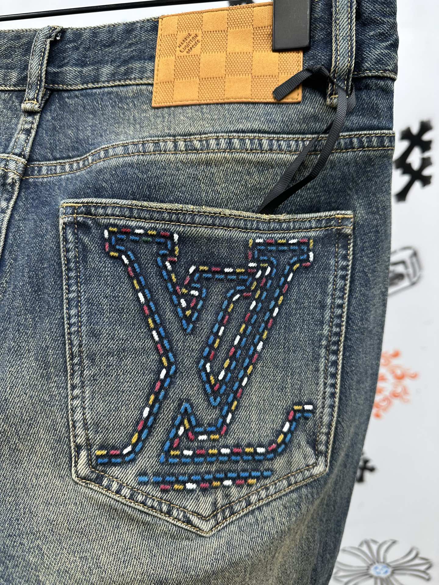 独特家爆款，创新新款. 🔥￼新款现货上市🔥🔥原单爆款牛仔裤👖超级定制款，原版五金，超级重工工艺，版型超赞