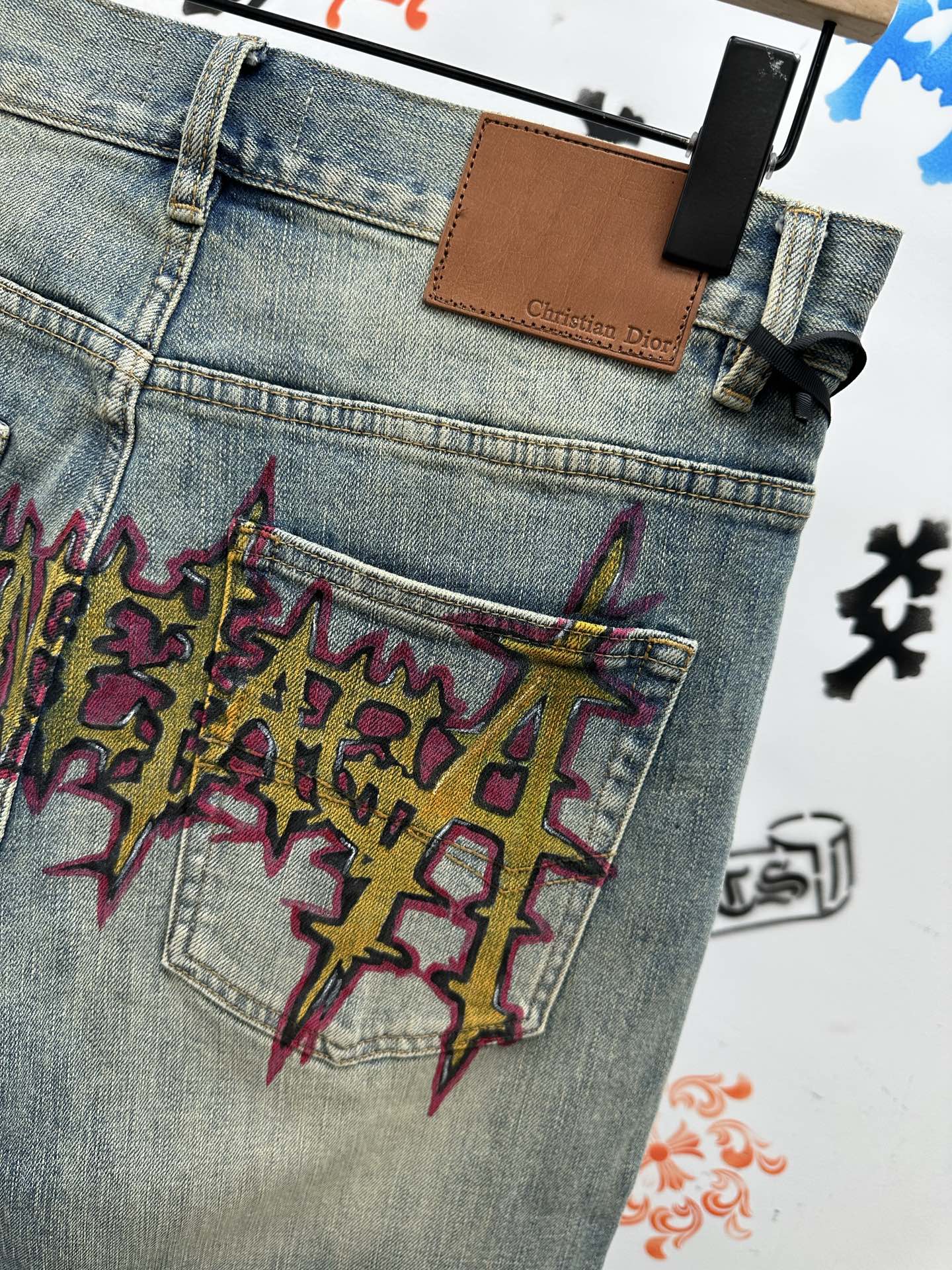 独特家爆款，创新新款. 🔥￼新款现货上市🔥🔥原单爆款牛仔裤👖超级定制款，原版五金，超级重工工艺，版型超赞