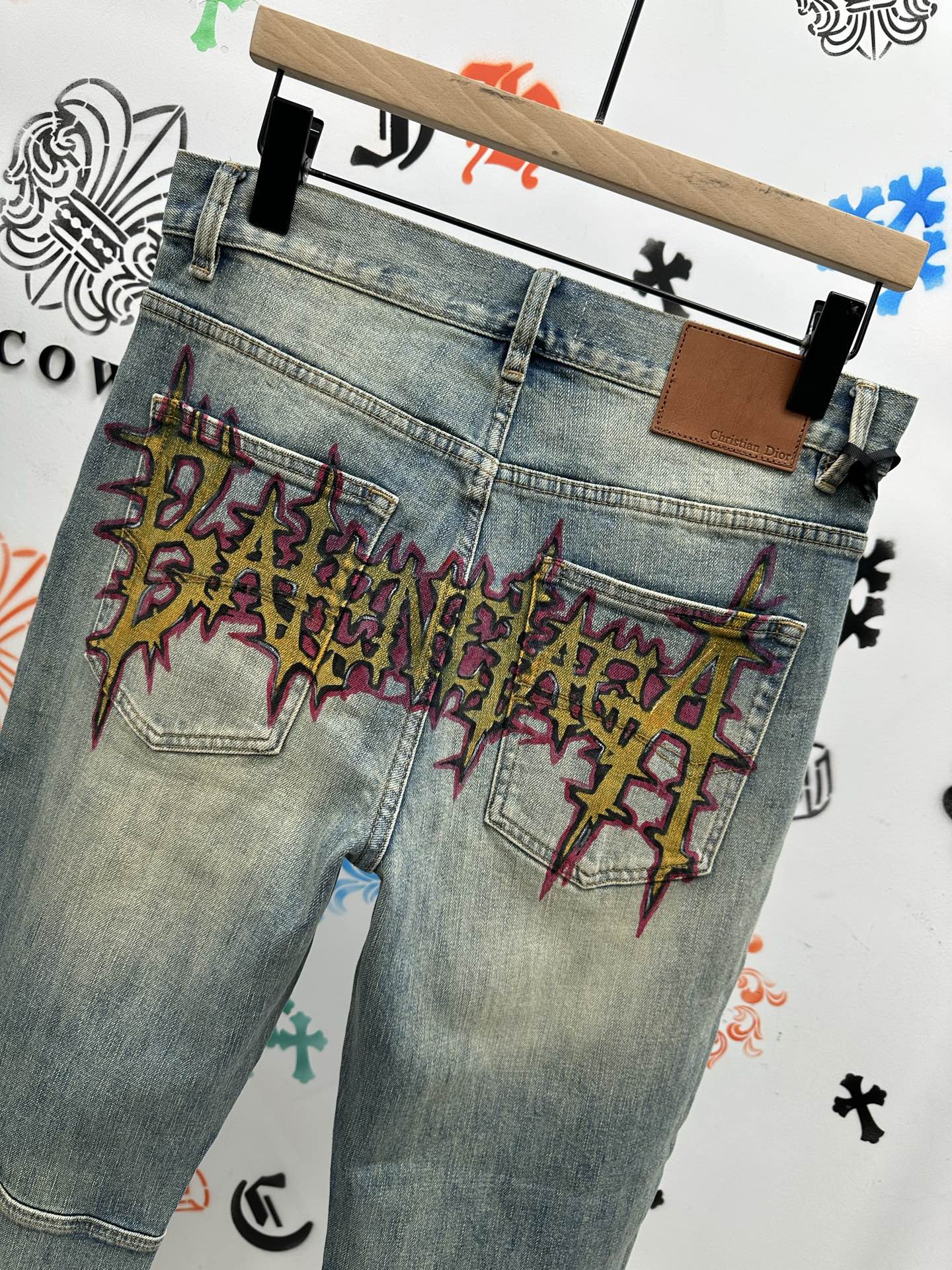 独特家爆款，创新新款. 🔥￼新款现货上市🔥🔥原单爆款牛仔裤👖超级定制款，原版五金，超级重工工艺，版型超赞