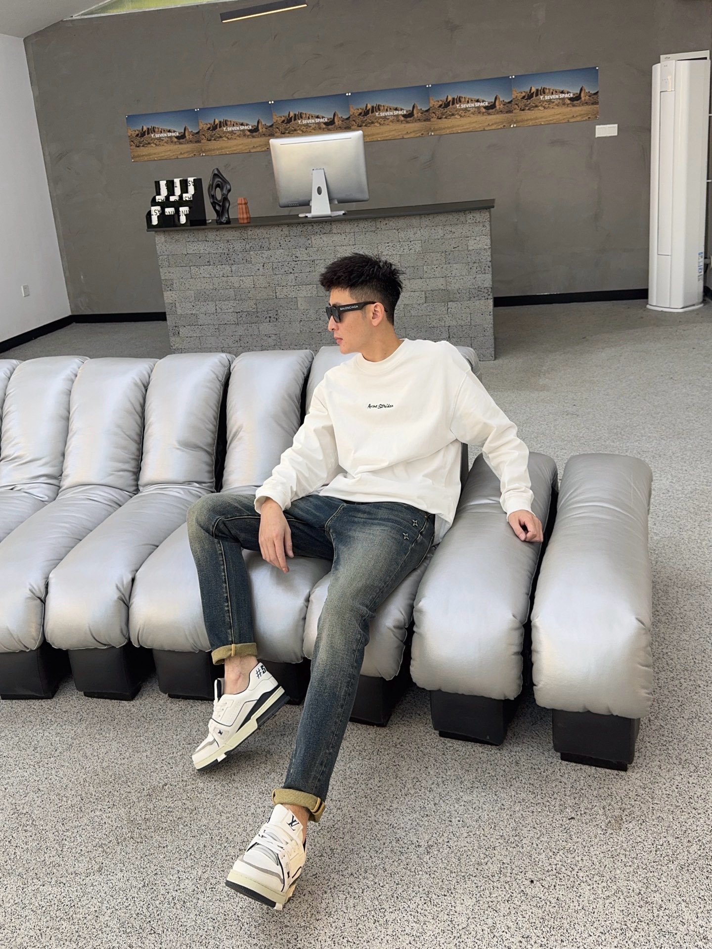 🍁秋冬。独家【首创】❤️🔥原单品质🔥🔥最新品牛仔裤，原版工艺配件，经典图案，面料舒服，裤身工艺设计，潮牌