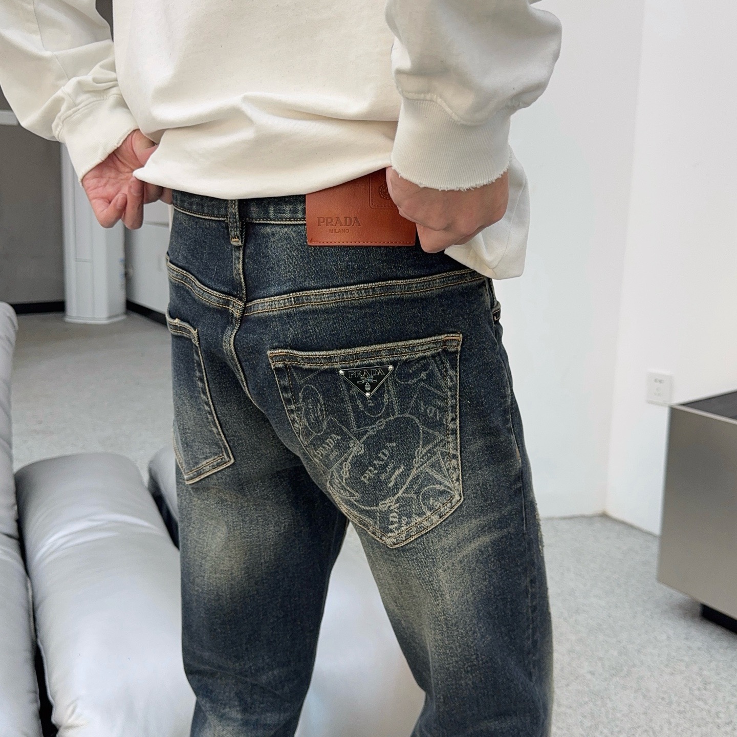 🍁秋冬。独家【首创】❤️🔥原单品质🔥🔥最新品牛仔裤，原版工艺配件，经典图案，面料舒服，裤身工艺设计，潮牌