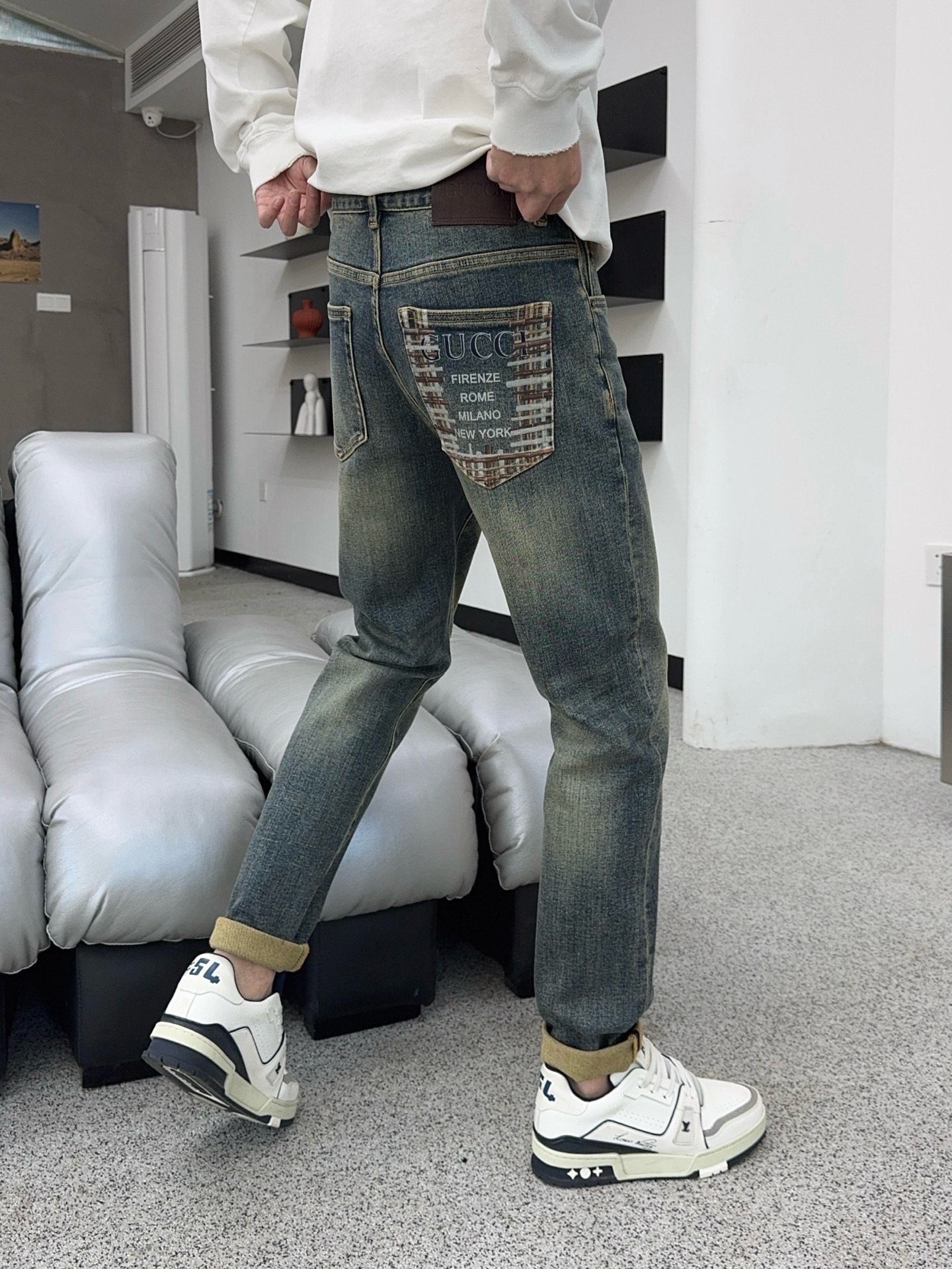 🍁秋冬。独家【首创】❤️🔥原单品质🔥🔥最新品牛仔裤，原版工艺配件，经典图案，面料舒服，裤身工艺设计，潮牌