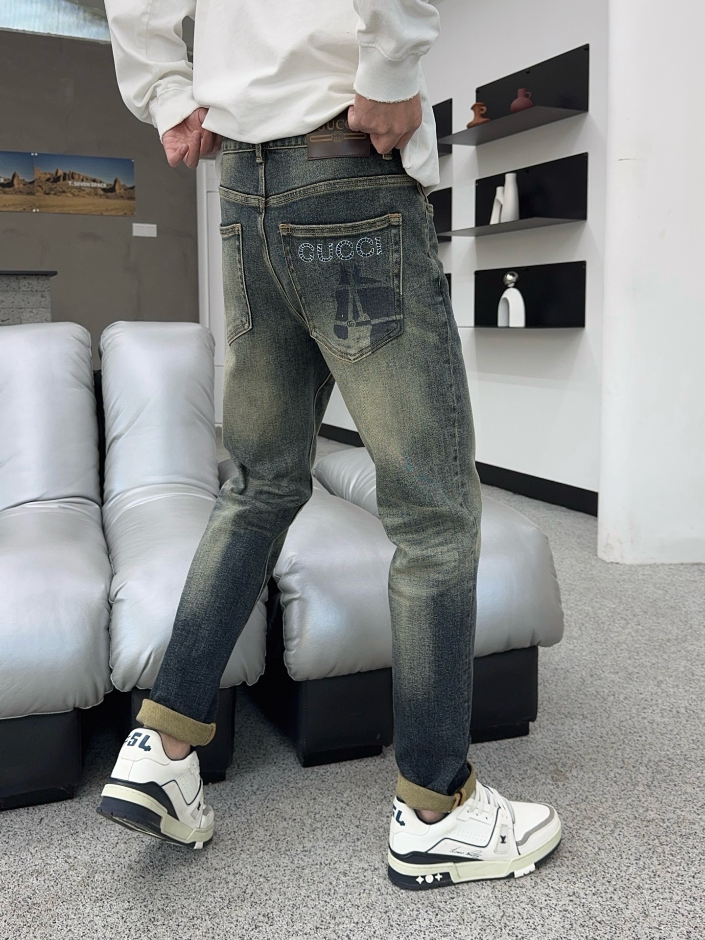 🍁秋冬。独家【首创】❤️🔥原单品质🔥🔥最新品牛仔裤，原版工艺配件，经典图案，面料舒服，裤身工艺设计，潮牌