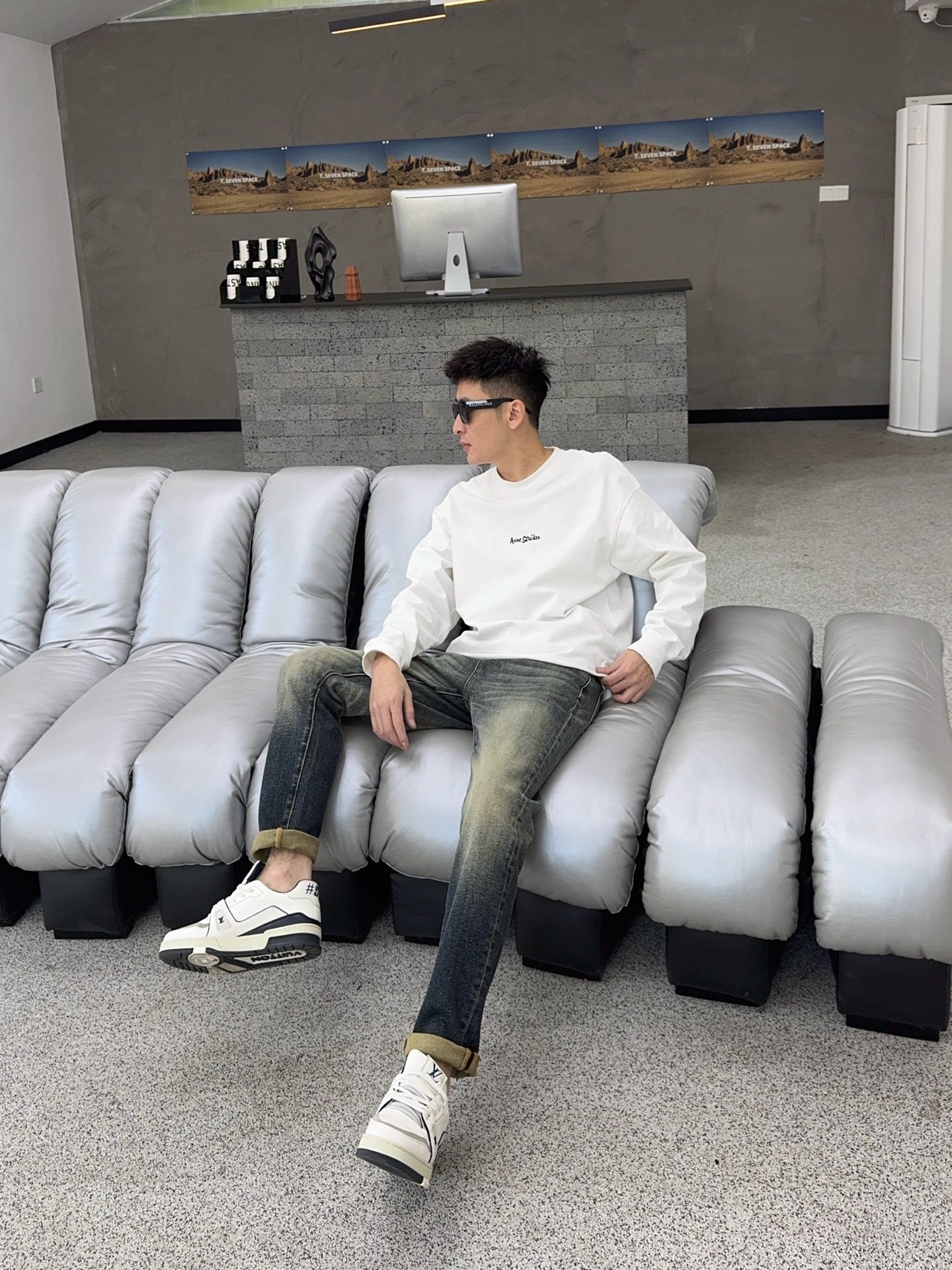 🍁秋冬。独家【首创】❤️🔥原单品质🔥🔥最新品牛仔裤，原版工艺配件，经典图案，面料舒服，裤身工艺设计，潮牌