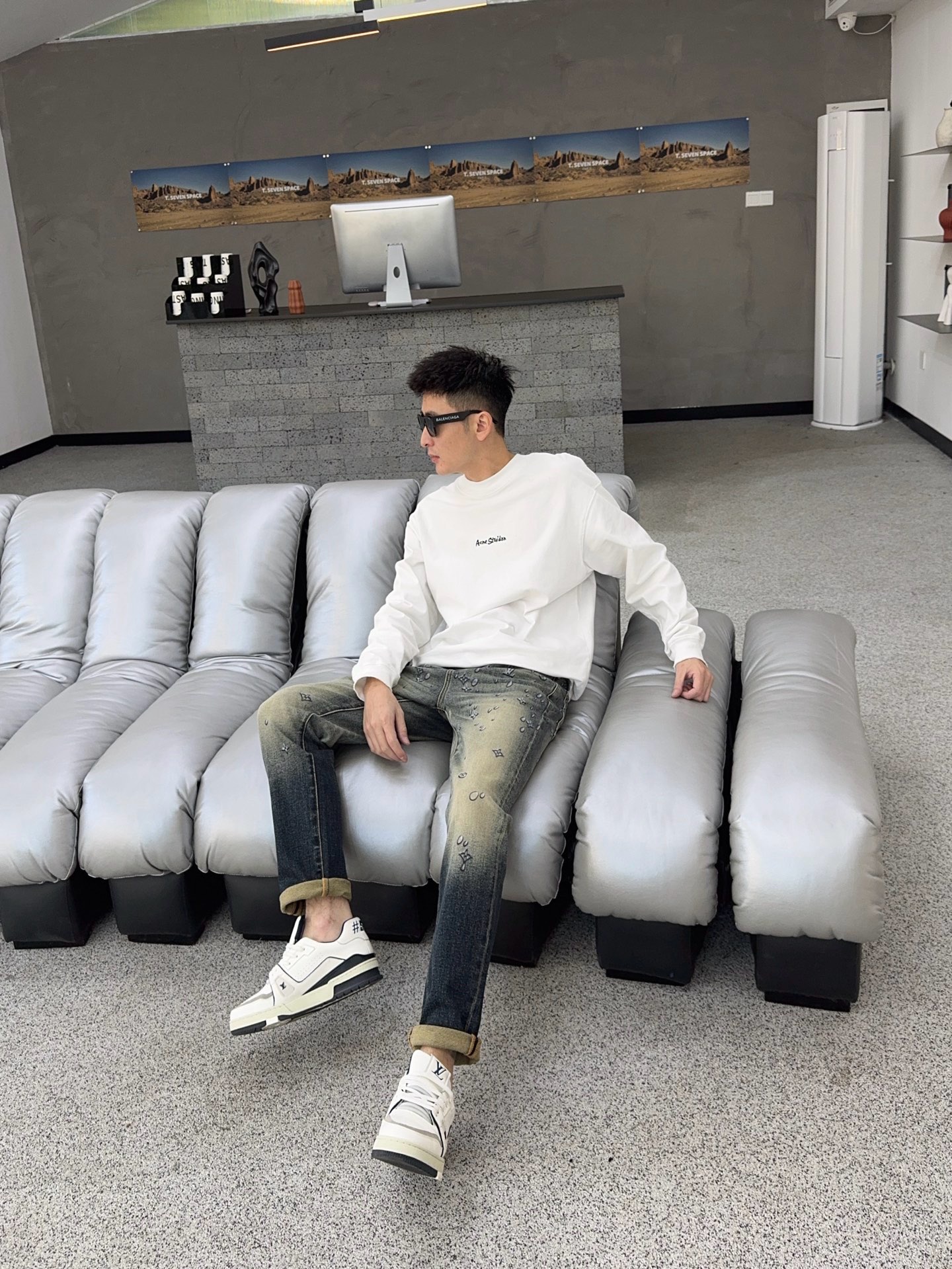 🍁秋冬。独家【首创】❤️🔥原单品质🔥🔥最新品牛仔裤，原版工艺配件，经典图案，面料舒服，裤身工艺设计，潮牌