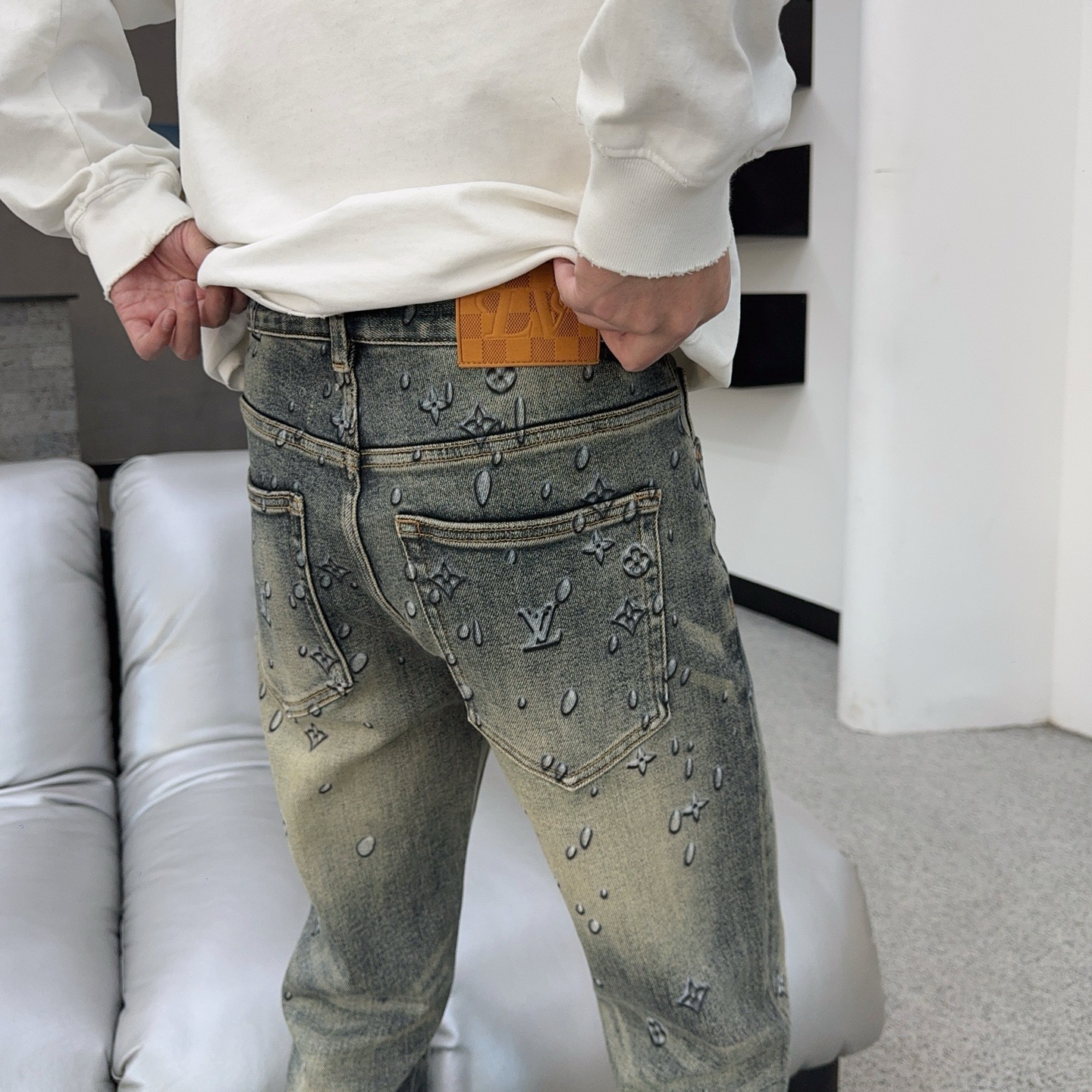 🍁秋冬。独家【首创】❤️🔥原单品质🔥🔥最新品牛仔裤，原版工艺配件，经典图案，面料舒服，裤身工艺设计，潮牌