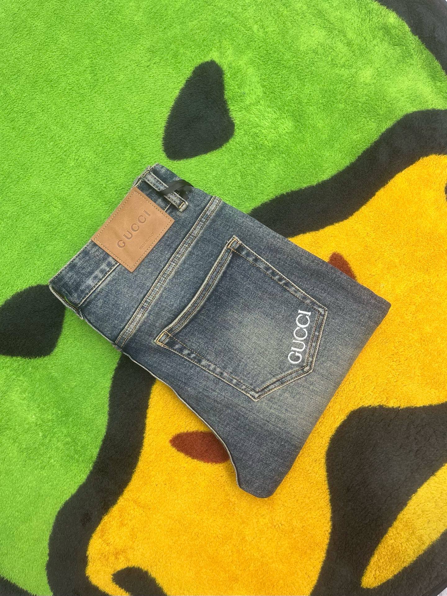 独家爆款火爆上市，🔥🔥原单爆款牛仔裤👖超级定制款形象款，原版五金，超级重工工艺，版型超赞👍细节做工无可挑