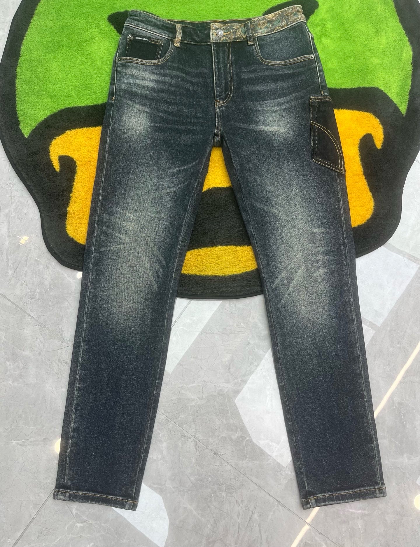 ￼ ￼ ²⁰²⁵☘️新品🔥独家【首创】❤️原单品质🍒 爆款手绘工艺 🔥牛仔裤👖超级定制款，原版五金，超级