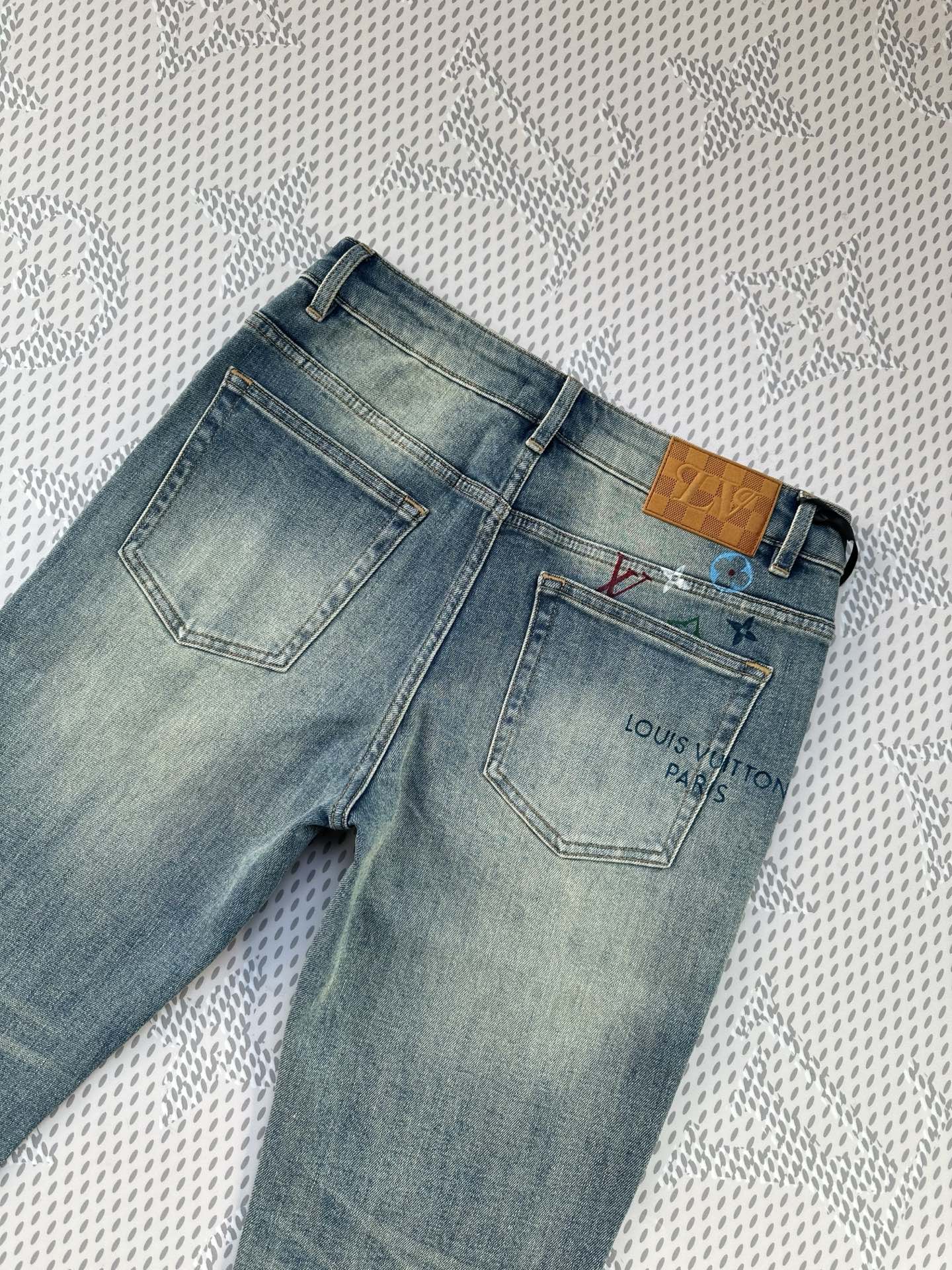 🔥💥春夏💥新款现货上市🔥🔥原单爆款牛仔裤👖超级定制款，原版五金，超级重工工艺，版型超赞👍细节做工无可挑剔