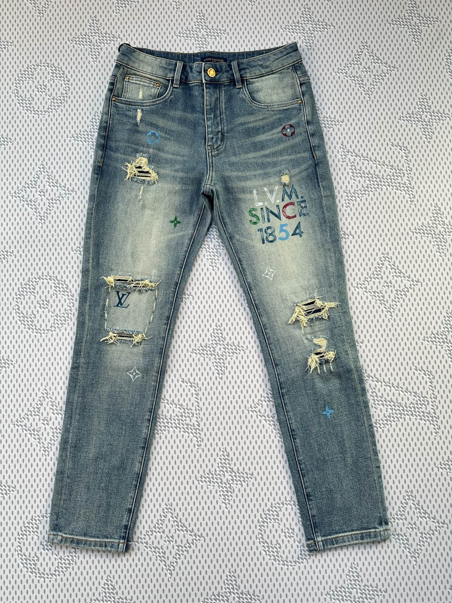 🔥💥春夏💥新款现货上市🔥🔥原单爆款牛仔裤👖超级定制款，原版五金，超级重工工艺，版型超赞👍细节做工无可挑剔