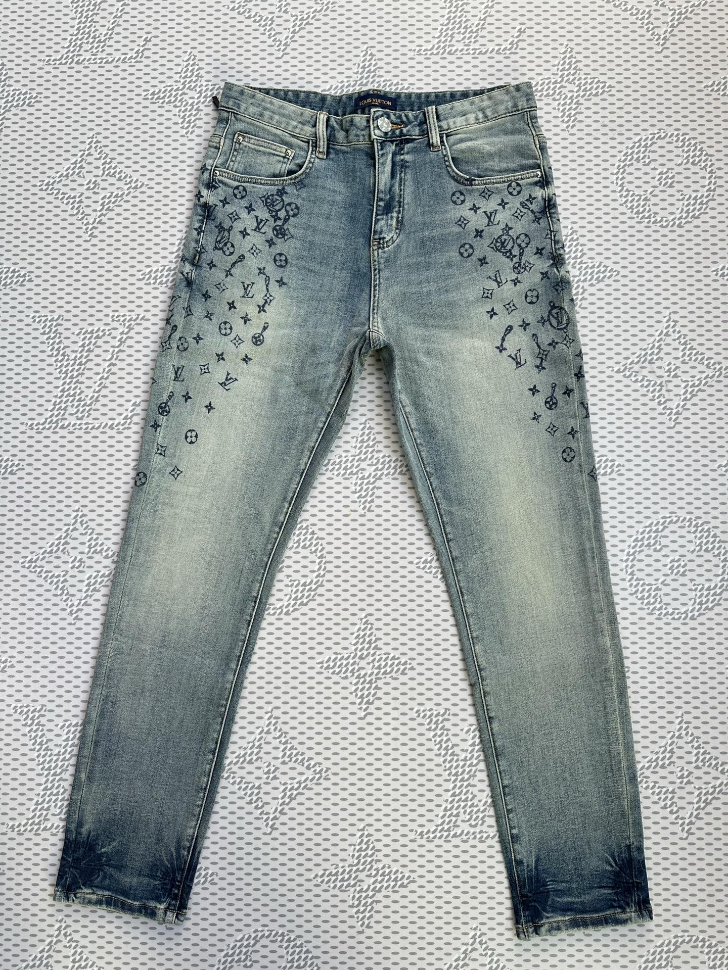 🔥💥春夏💥新款现货上市🔥🔥原单爆款牛仔裤👖超级定制款，原版五金，超级重工工艺，版型超赞👍细节做工无可挑剔