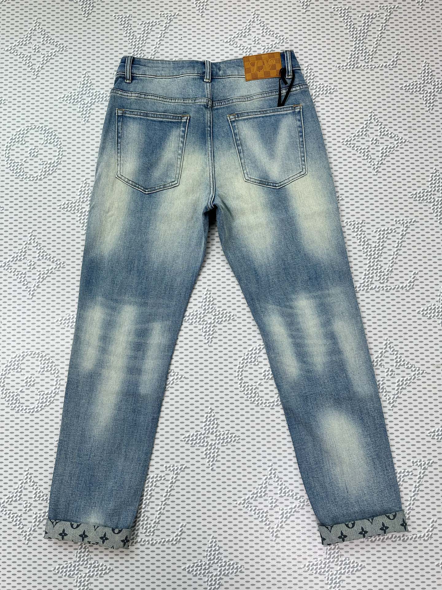 春夏新品🔥独家【首创】❤️原单品质🍒 爆款🔥牛仔裤👖超级定制款，原版五金，超级重工工艺，版型超赞👍细节做