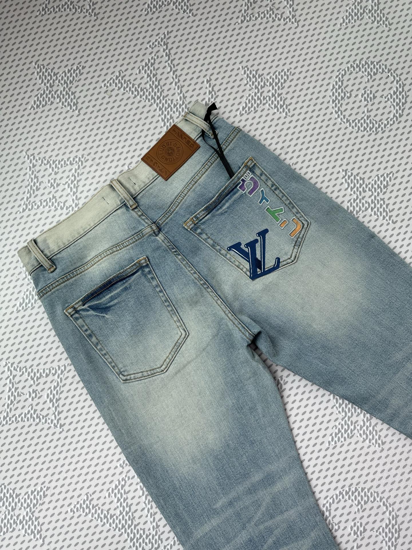 春夏新品🔥独家【首创】❤️原单品质🍒 爆款🔥牛仔裤👖超级定制款，原版五金，超级重工工艺，版型超赞👍细节做