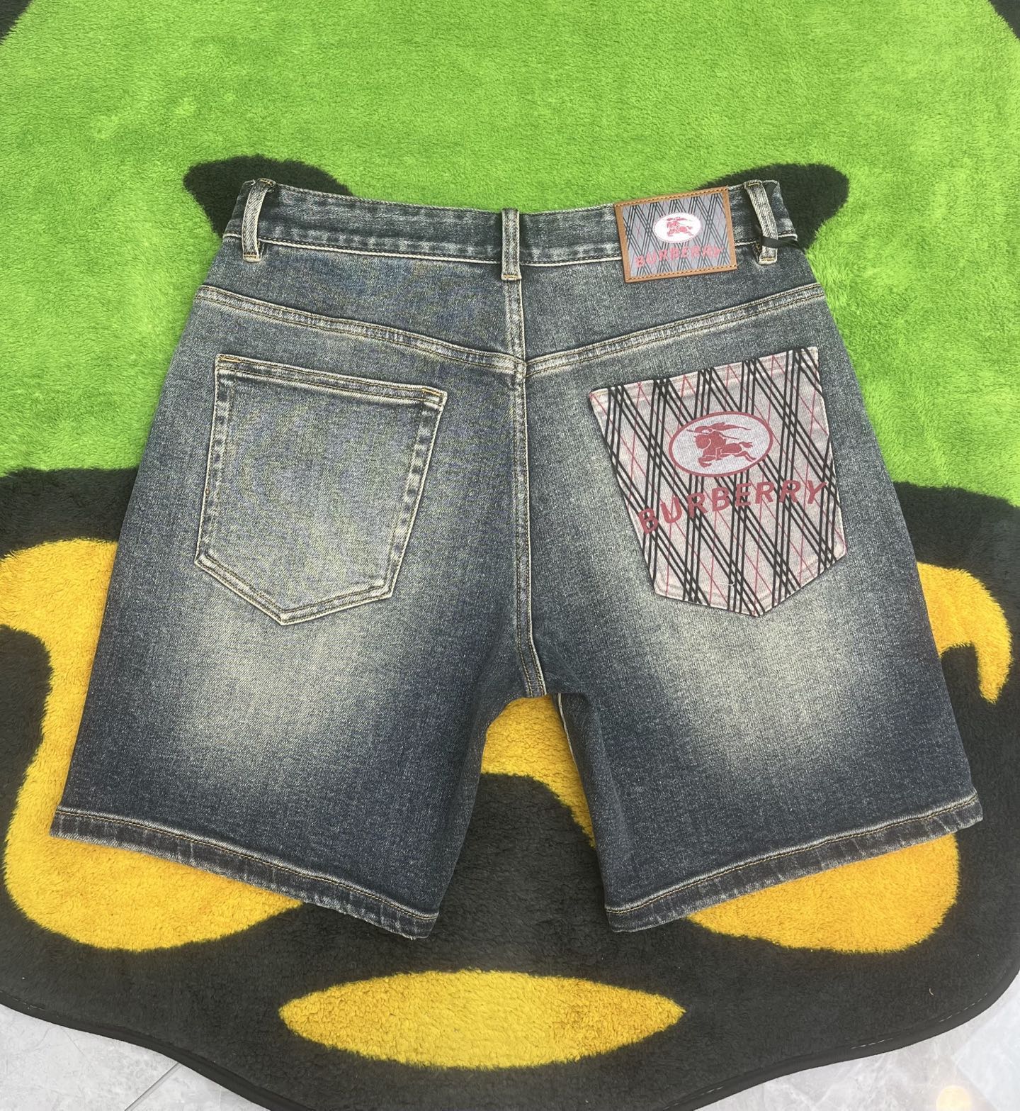 ￼ ￼ ￼ ￼ ￼ 🩳🤠牛仔💥短裤💥春夏🔥新款现货上市 🔥🔥 原单爆款，超级定制款，原版五金，超级重工工