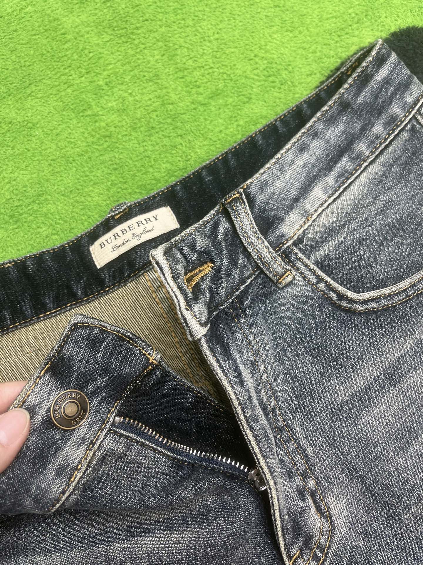 ￼ ￼ ￼ ￼ ￼ 🩳🤠牛仔💥短裤💥春夏🔥新款现货上市 🔥🔥 原单爆款，超级定制款，原版五金，超级重工工