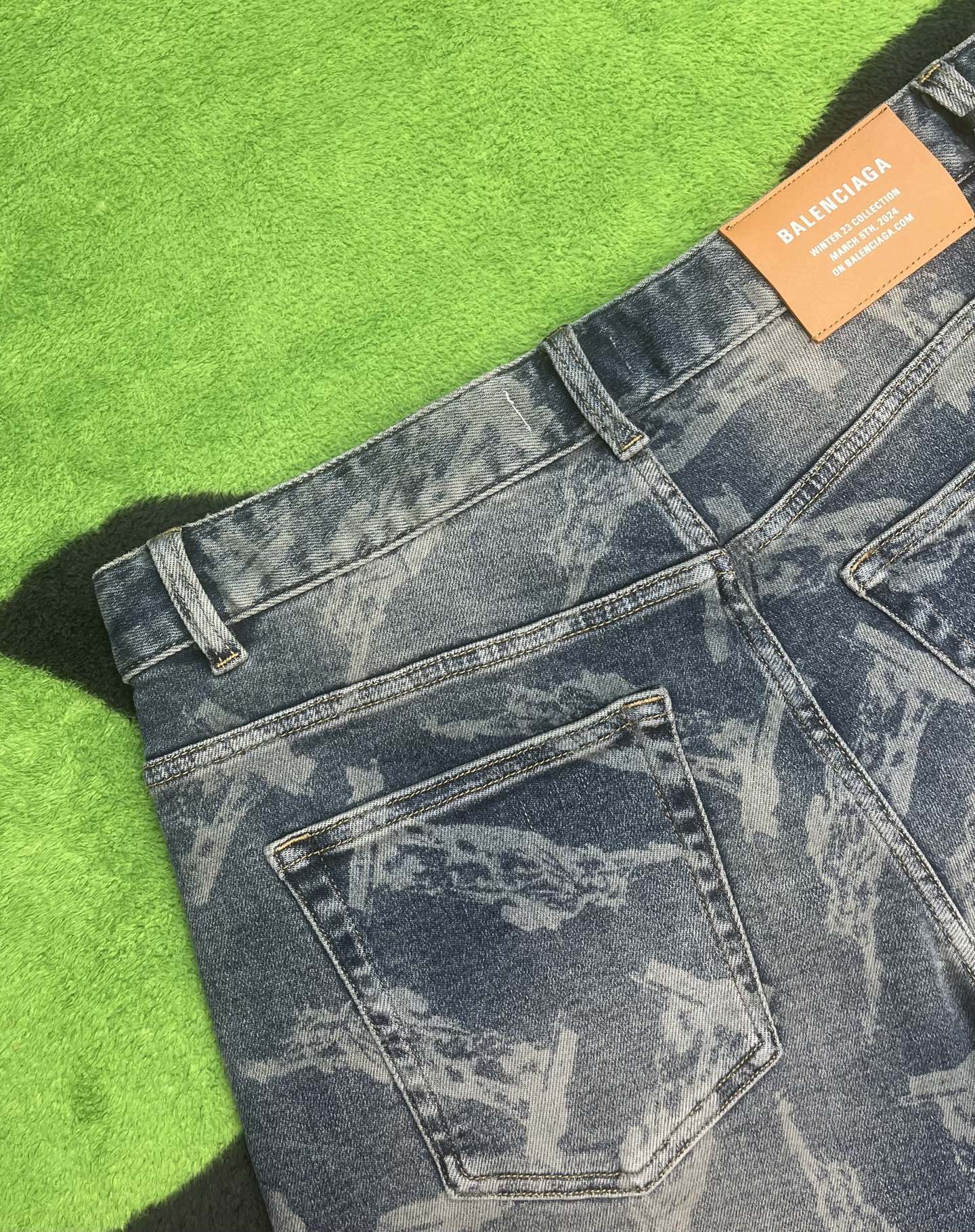 ￼ ￼ ￼ ￼ ￼ ￼ 🩳🤠牛仔💥短裤💥春夏🔥新款现货上市 🔥🔥 原单爆款，超级定制款，原版五金，超级重