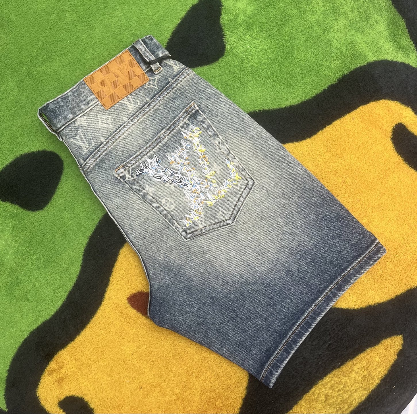 ￼ ￼ ￼ ￼ ￼ ￼ ￼ 🩳🤠牛仔💥短裤💥春夏🔥新款现货上市 🔥🔥 原单爆款，超级定制款，原版五金，超