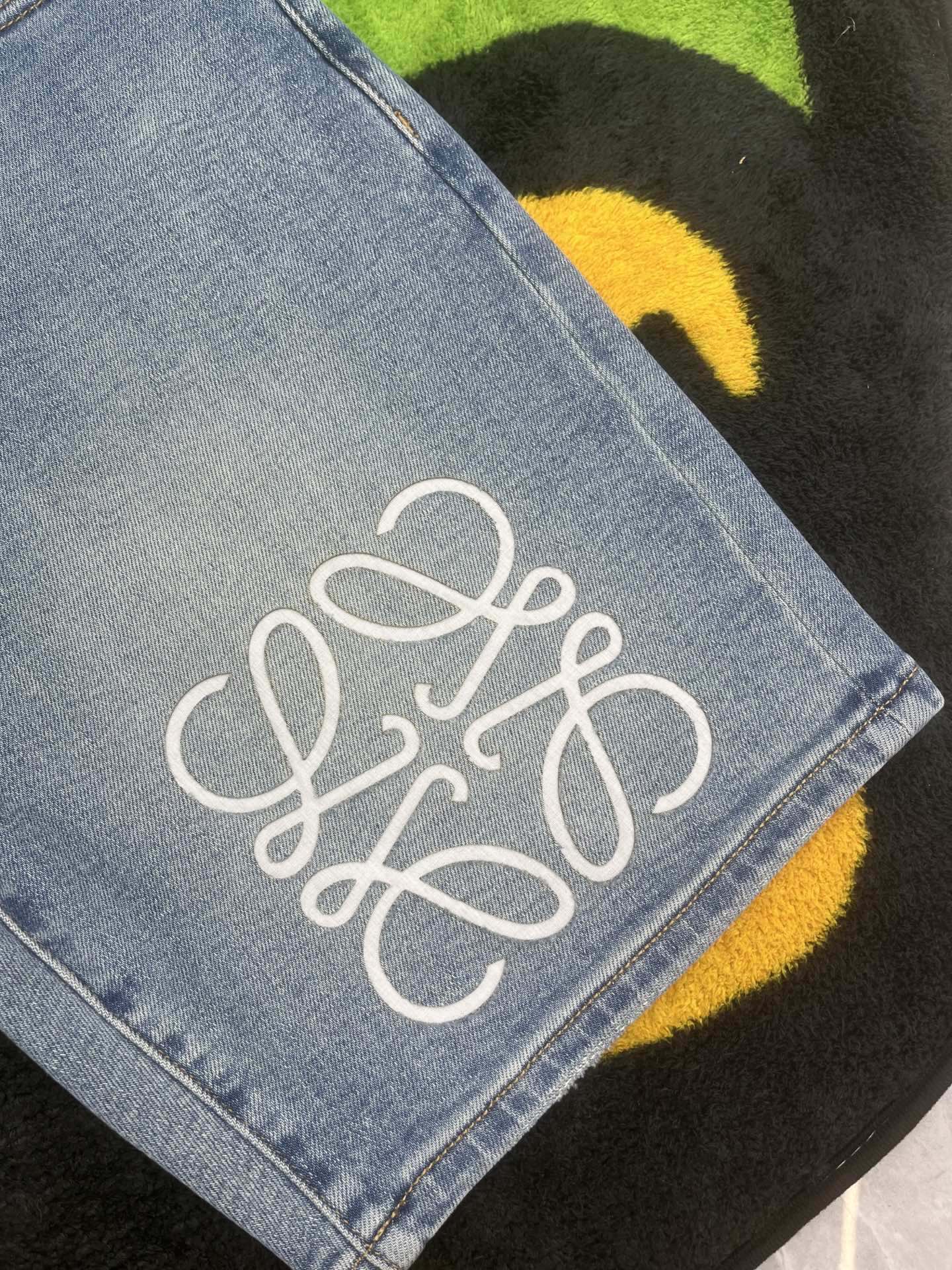 ￼ ￼ ￼ ￼ ￼ ￼ ￼ 🩳🤠牛仔💥短裤💥春夏🔥新款现货上市 🔥🔥 原单爆款，超级定制款，原版五金，超