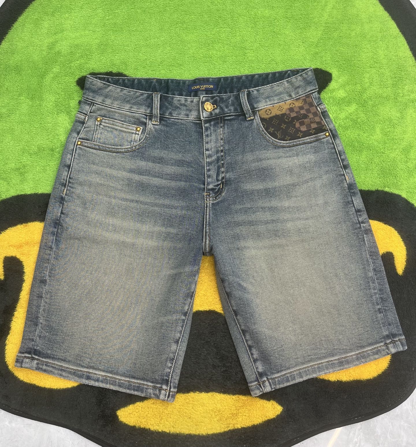 ￼ ￼ ￼ ￼ ￼ ￼ ￼ 🩳🤠牛仔💥短裤💥春夏🔥新款现货上市 🔥🔥 原单爆款，超级定制款，原版五金，超