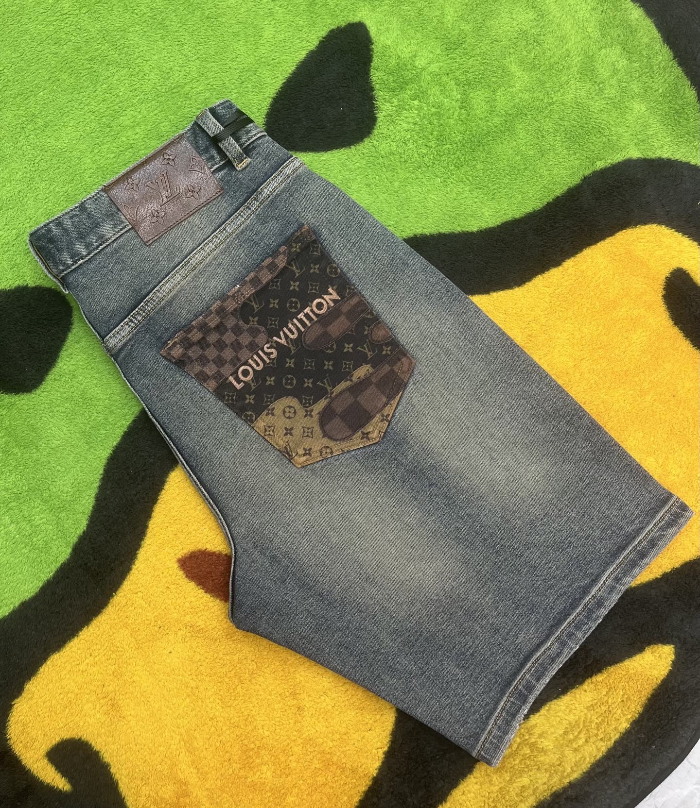 ￼ ￼ ￼ ￼ ￼ ￼ ￼ 🩳🤠牛仔💥短裤💥春夏🔥新款现货上市 🔥🔥 原单爆款，超级定制款，原版五金，超