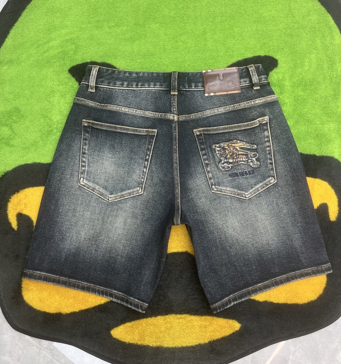 ￼ ￼ ￼ ￼ ￼ ￼ ￼ 🩳🤠牛仔💥短裤💥春夏🔥新款现货上市 🔥🔥 原单爆款，超级定制款，原版五金，超