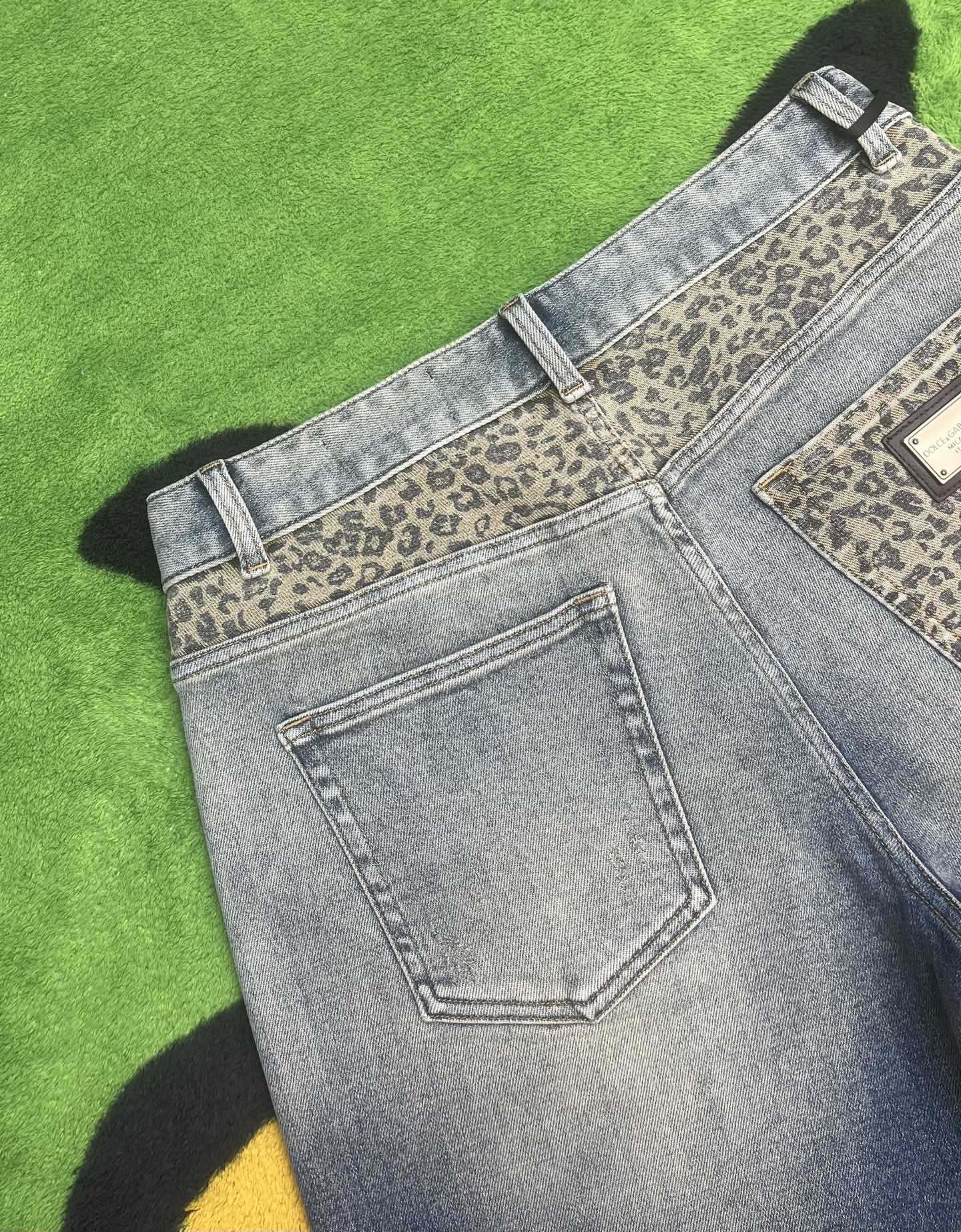 ￼ ￼ ￼ ￼ ￼ ￼ ￼ 🩳🤠牛仔💥短裤💥春夏🔥新款现货上市 🔥🔥 原单爆款，超级定制款，原版五金，超