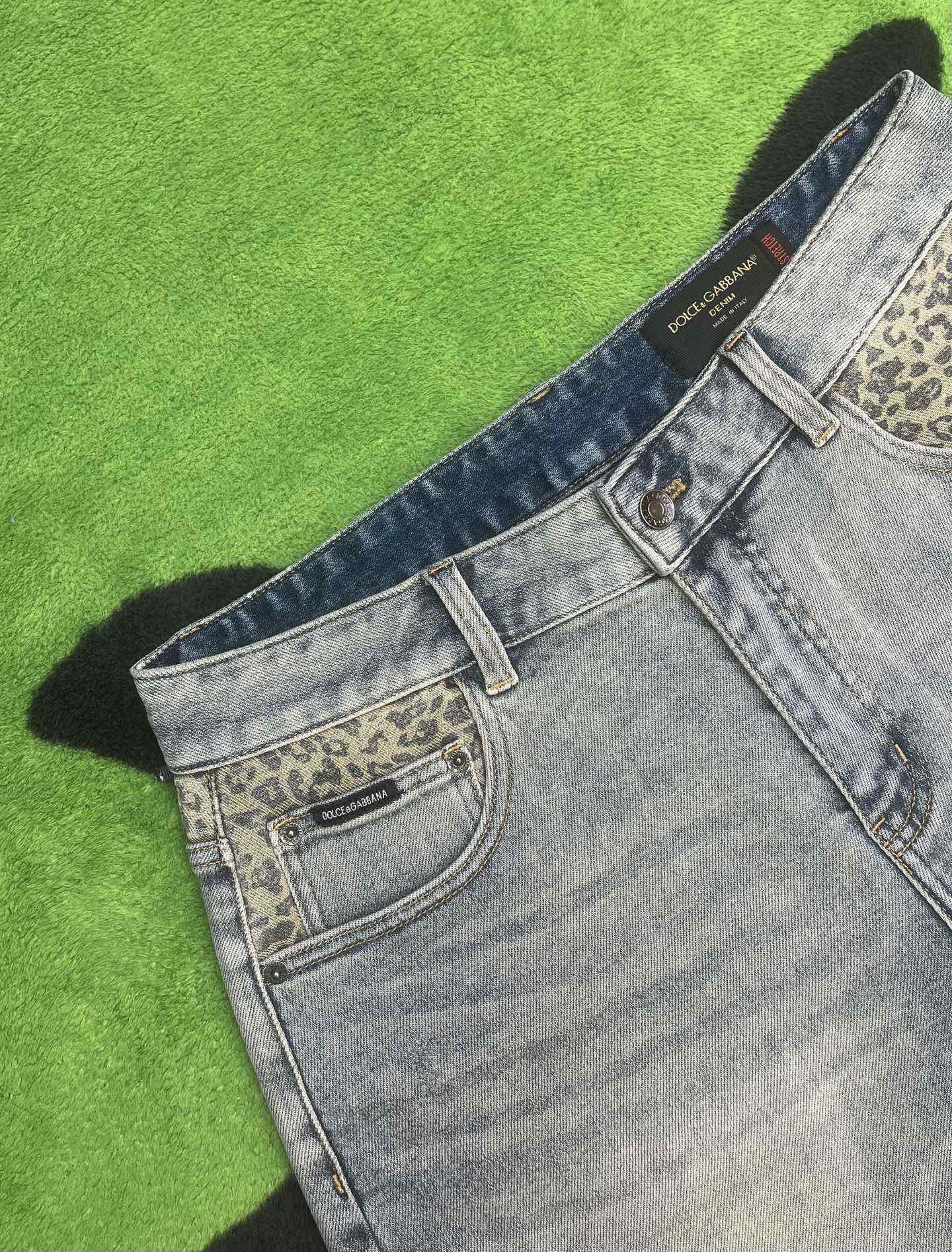 ￼ ￼ ￼ ￼ ￼ ￼ ￼ 🩳🤠牛仔💥短裤💥春夏🔥新款现货上市 🔥🔥 原单爆款，超级定制款，原版五金，超