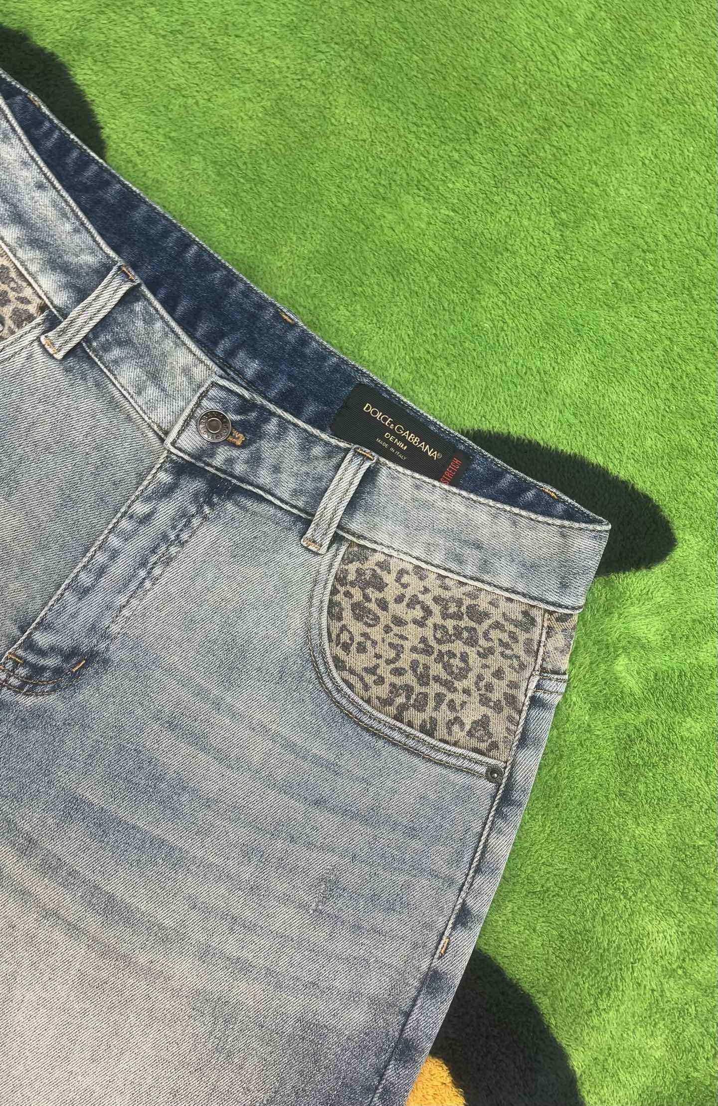 ￼ ￼ ￼ ￼ ￼ ￼ ￼ 🩳🤠牛仔💥短裤💥春夏🔥新款现货上市 🔥🔥 原单爆款，超级定制款，原版五金，超