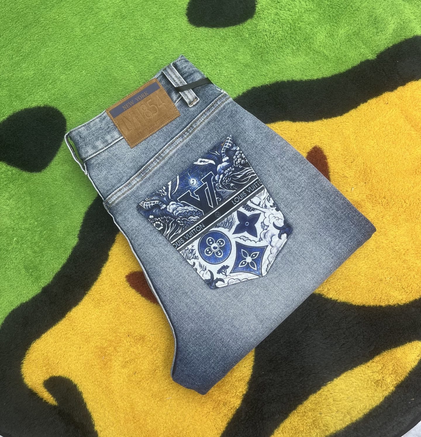 ￼ ￼ ￼ ￼ ￼ ￼ ￼ 🩳🤠牛仔💥短裤💥春夏💥 🔥新款现货上市 🔥🔥 原单爆款，超级定制款，原版五金