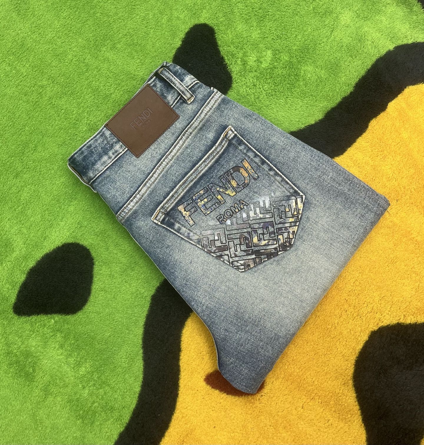 ￼ ￼ ￼ ￼ ￼ ￼ ￼ 🩳🤠牛仔💥短裤💥春夏💥 🔥新款现货上市 🔥🔥 原单爆款，超级定制款，原版五金