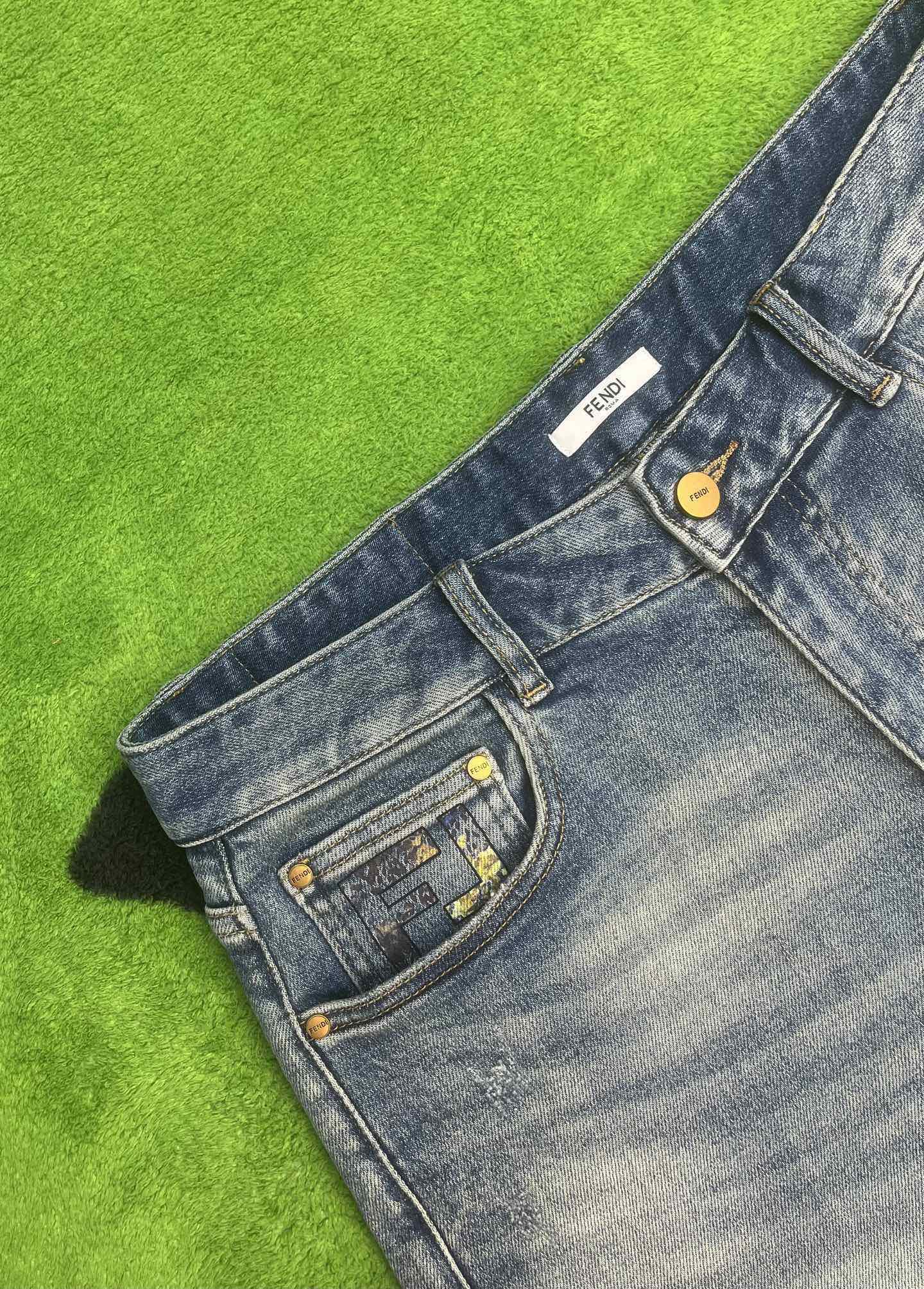 ￼ ￼ ￼ ￼ ￼ ￼ ￼ 🩳🤠牛仔💥短裤💥春夏💥 🔥新款现货上市 🔥🔥 原单爆款，超级定制款，原版五金