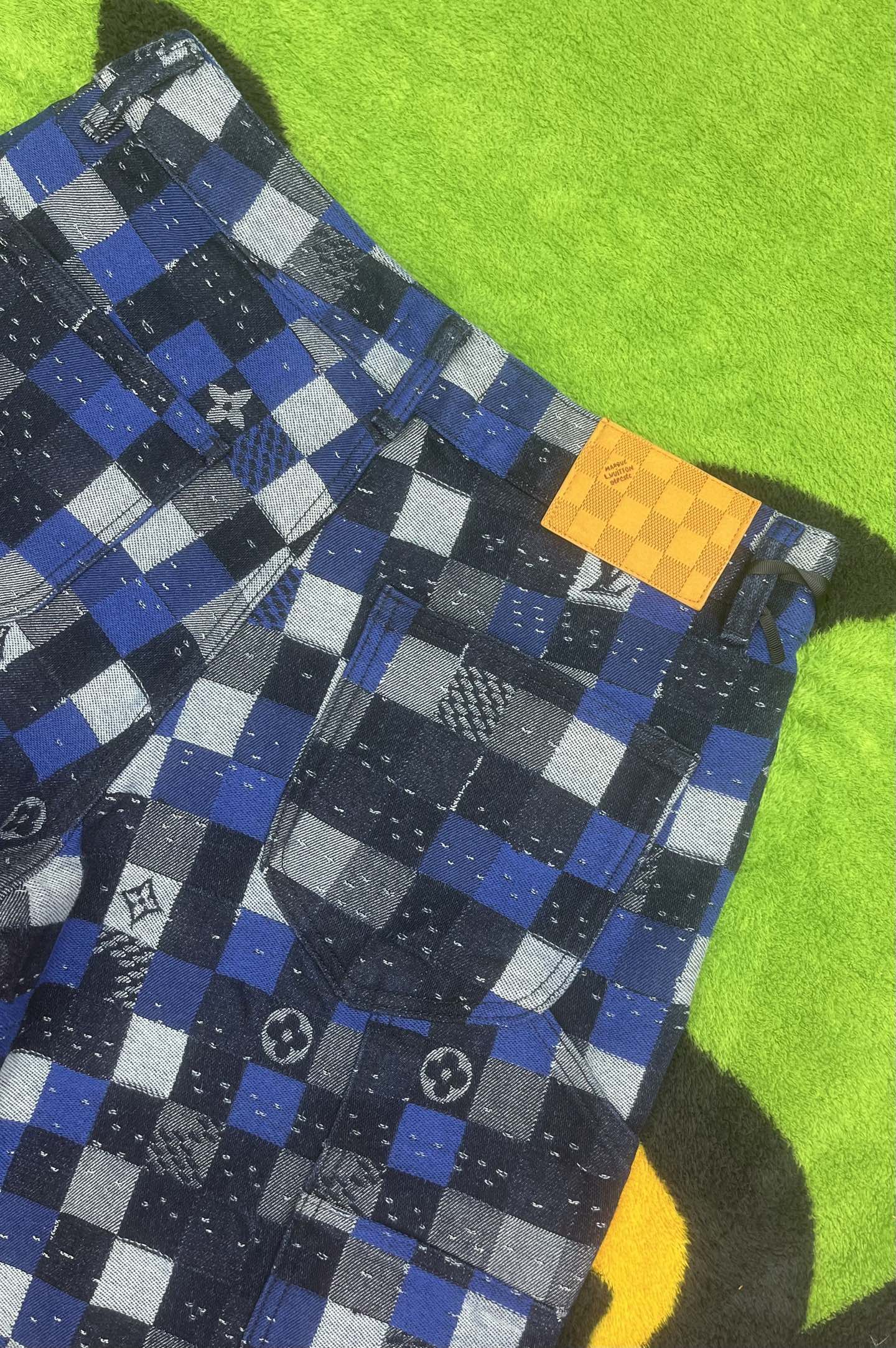 ￼ ￼ ￼ ￼ ￼ ￼ ￼ 🩳🤠牛仔💥短裤💥春夏💥 🔥新款现货上市 🔥🔥 原单爆款，超级定制款，原版五金