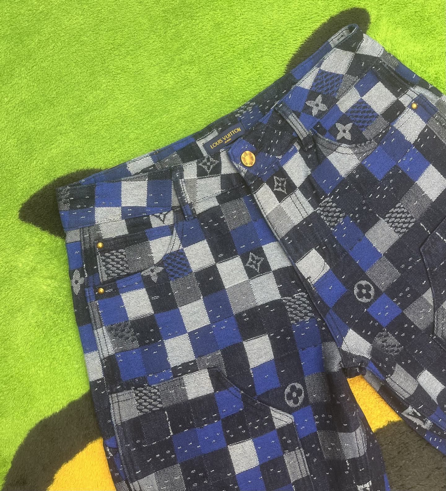 ￼ ￼ ￼ ￼ ￼ ￼ ￼ 🩳🤠牛仔💥短裤💥春夏💥 🔥新款现货上市 🔥🔥 原单爆款，超级定制款，原版五金