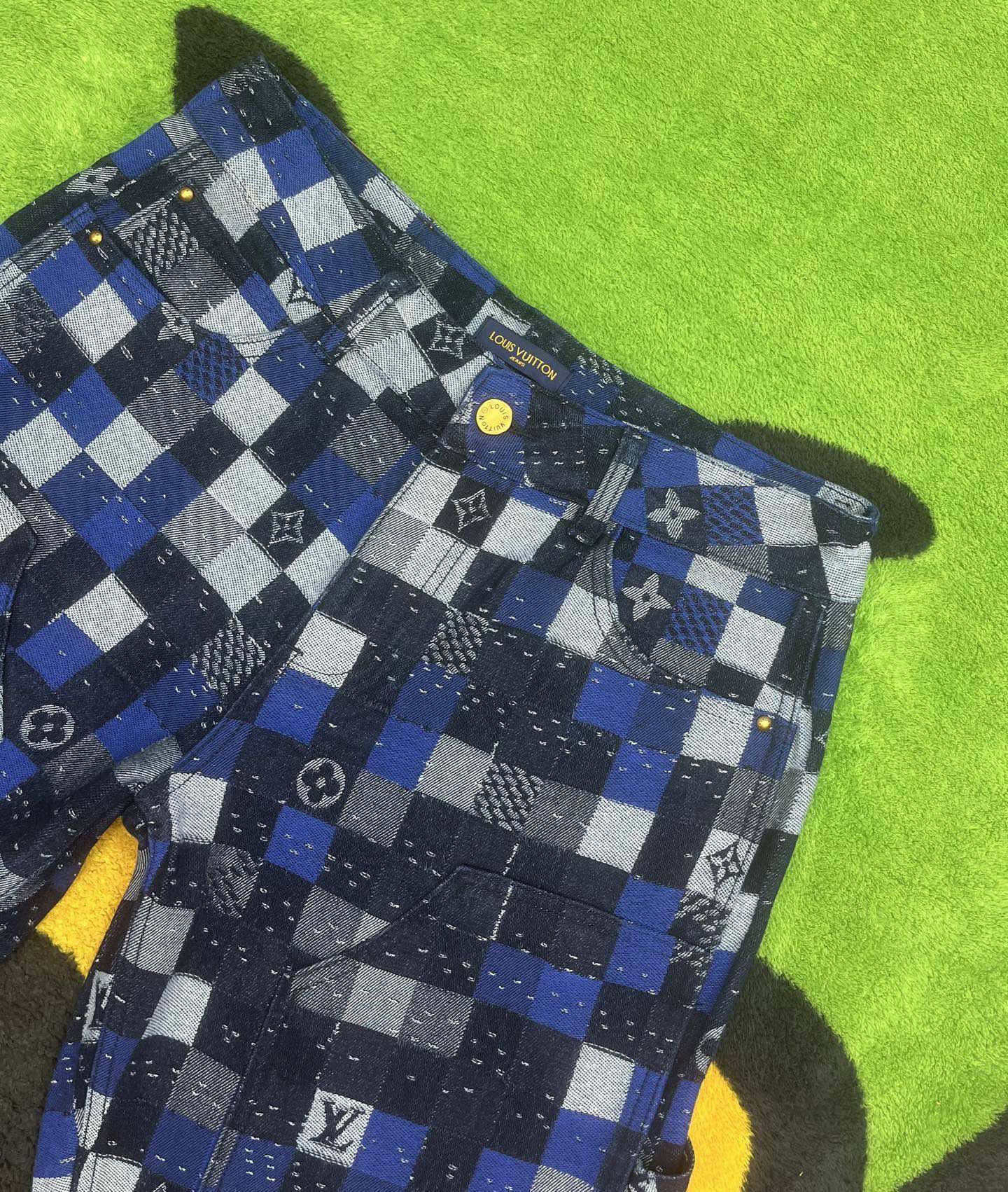 ￼ ￼ ￼ ￼ ￼ ￼ ￼ 🩳🤠牛仔💥短裤💥春夏💥 🔥新款现货上市 🔥🔥 原单爆款，超级定制款，原版五金