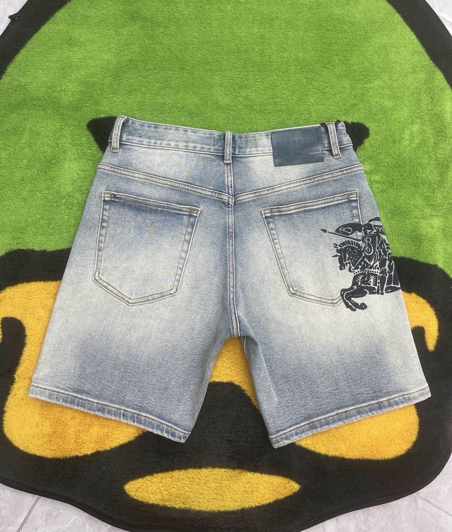￼ ￼ ￼ ￼ ￼ ￼ ￼ 🩳🤠牛仔💥短裤💥春夏💥 🔥新款现货上市 🔥🔥 原单爆款，超级定制款，原版五金