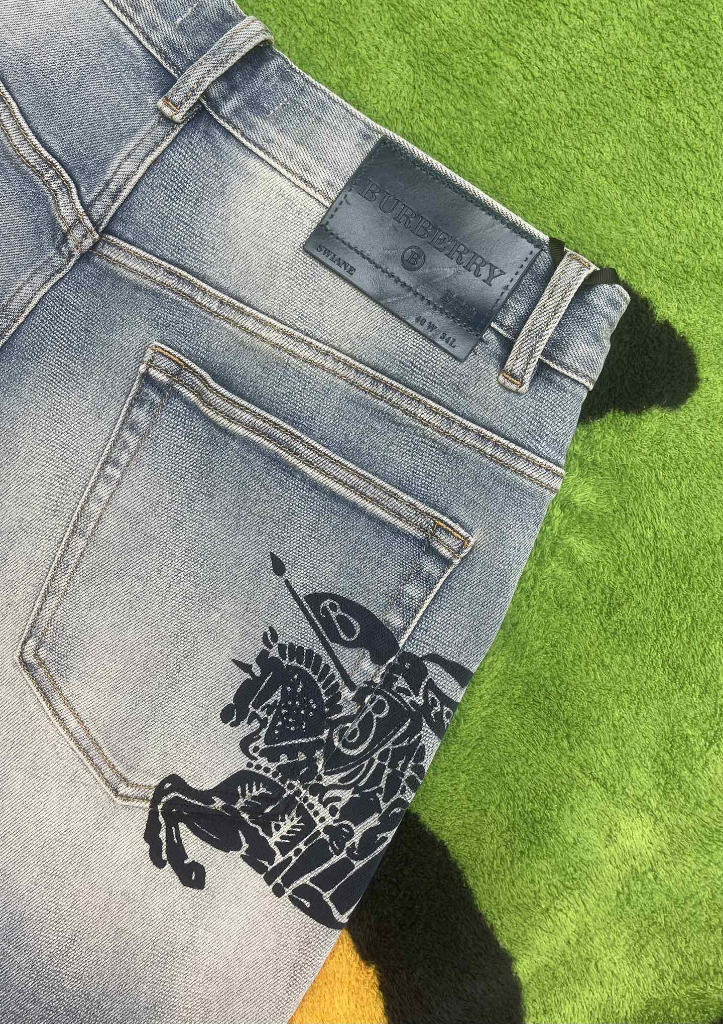 ￼ ￼ ￼ ￼ ￼ ￼ ￼ 🩳🤠牛仔💥短裤💥春夏💥 🔥新款现货上市 🔥🔥 原单爆款，超级定制款，原版五金