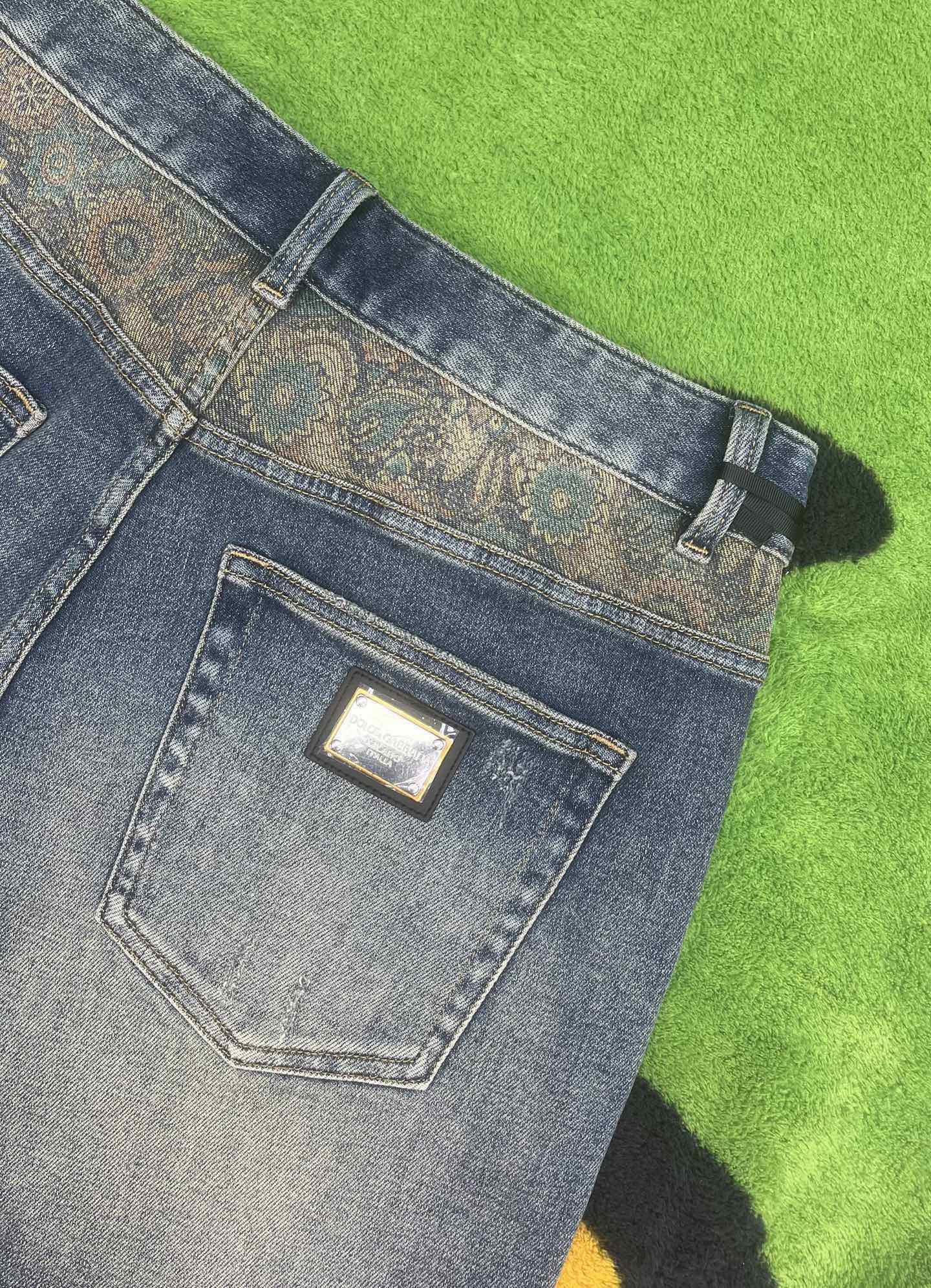 ￼ ￼ ￼ ￼ ￼ ￼ ￼ 🩳🤠牛仔💥短裤💥春夏💥 🔥新款现货上市 🔥🔥 原单爆款，超级定制款，原版五金