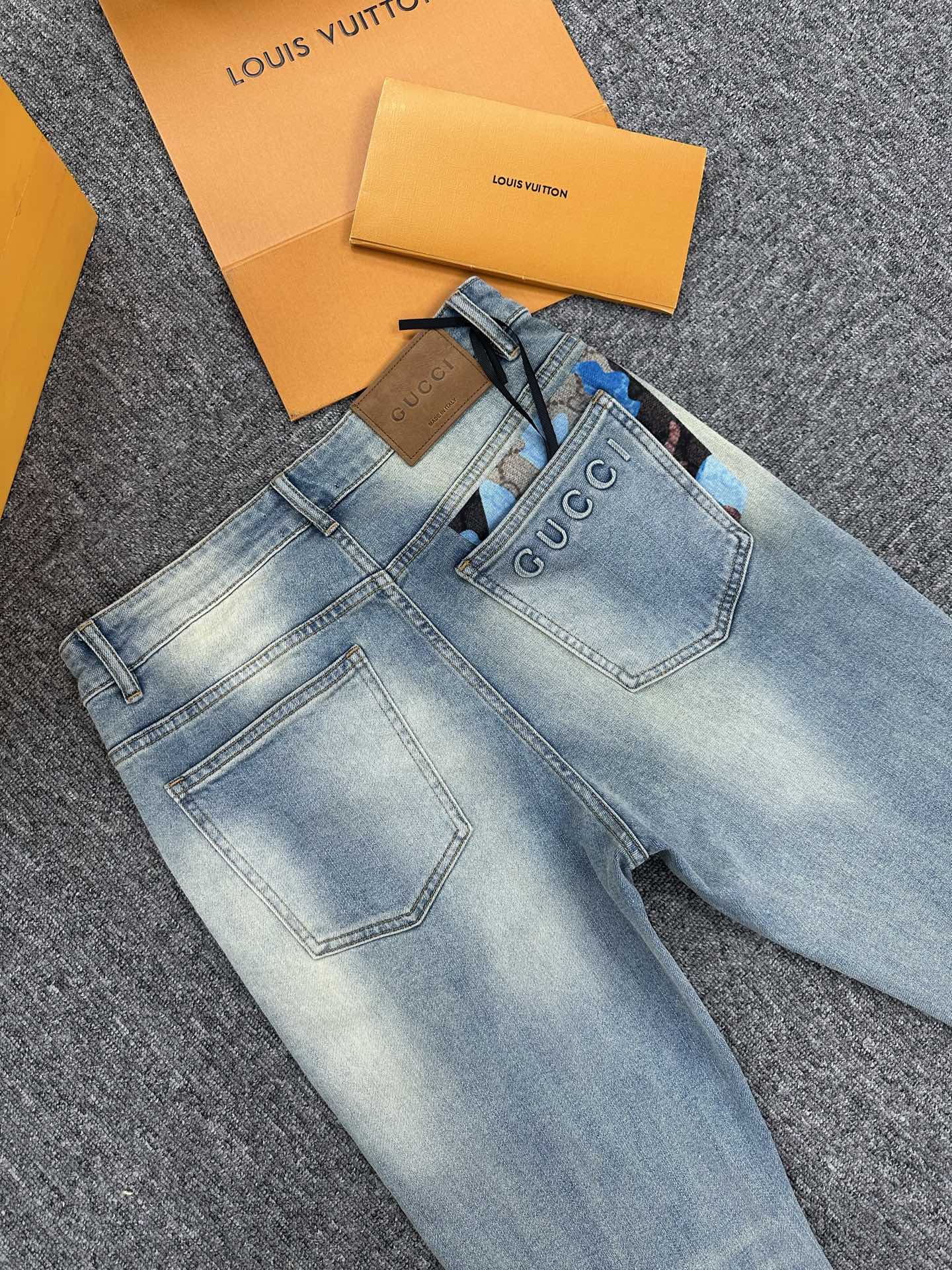 💥2026薄款夏季现货上市现货秒发🔥🔥原单爆款牛仔裤👖超级定制款，原版五金，超级重工工艺，版型超赞👍细节做工无可挑剔！款