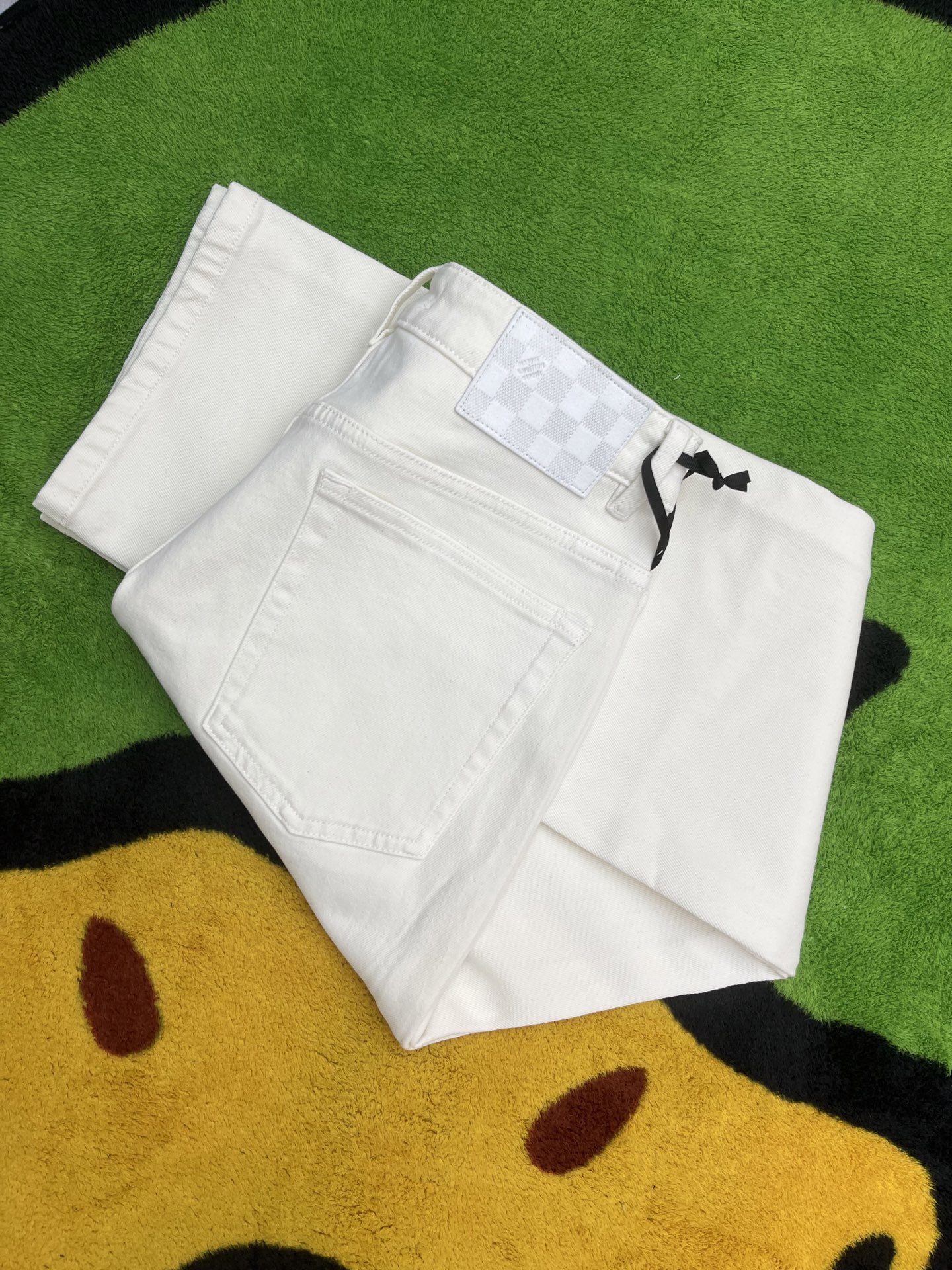 白色 直筒裤💥2026🔥新品🔥独家【首创】❤️原单品质🍒 爆款🔥牛仔裤👖超级定制款，原版五金，超级重工工艺，版型超赞👍细