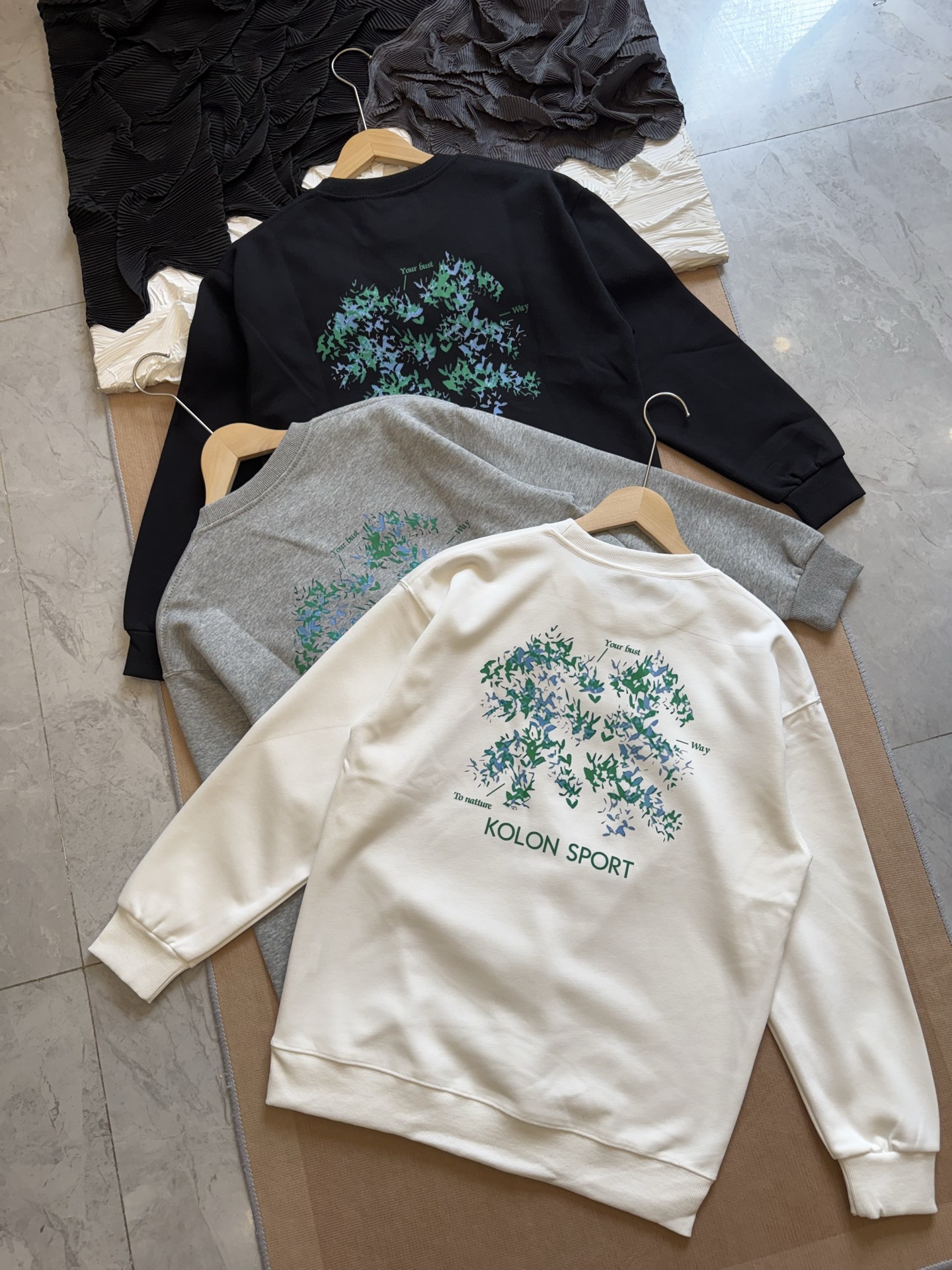 KOLON SPORT Camping Series Sweatshirt - Stylish Crewneck Pullover for Men & Women