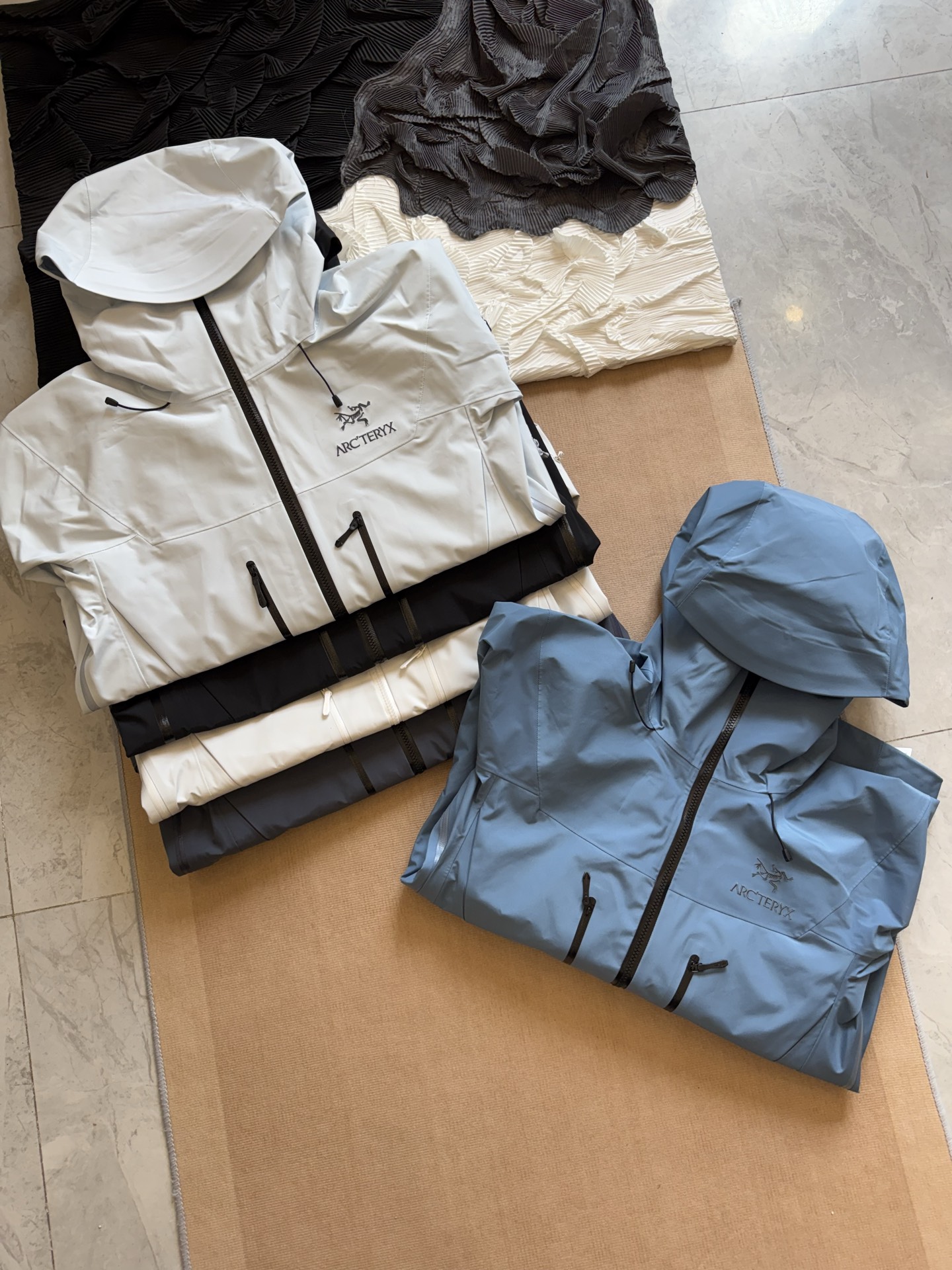 Arc'teryx Alpha SV 7th Gen Gore-Tex Pro Shell Jacket - Ultimate Protection