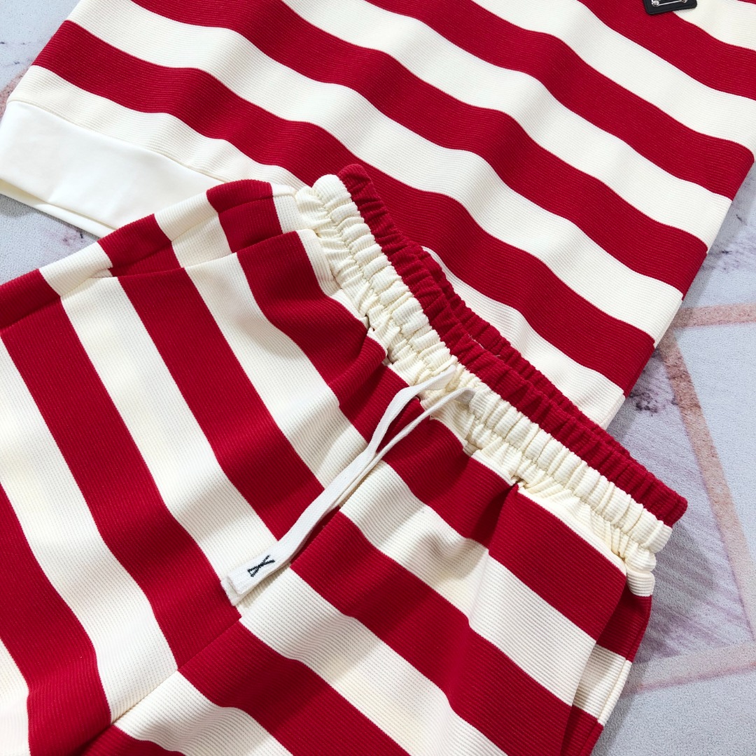 Prada Striped Polo Shirt and Shorts Set - Red/White, Summer Style 7 o 1j3lfjrppvnq12hrpkehqil012