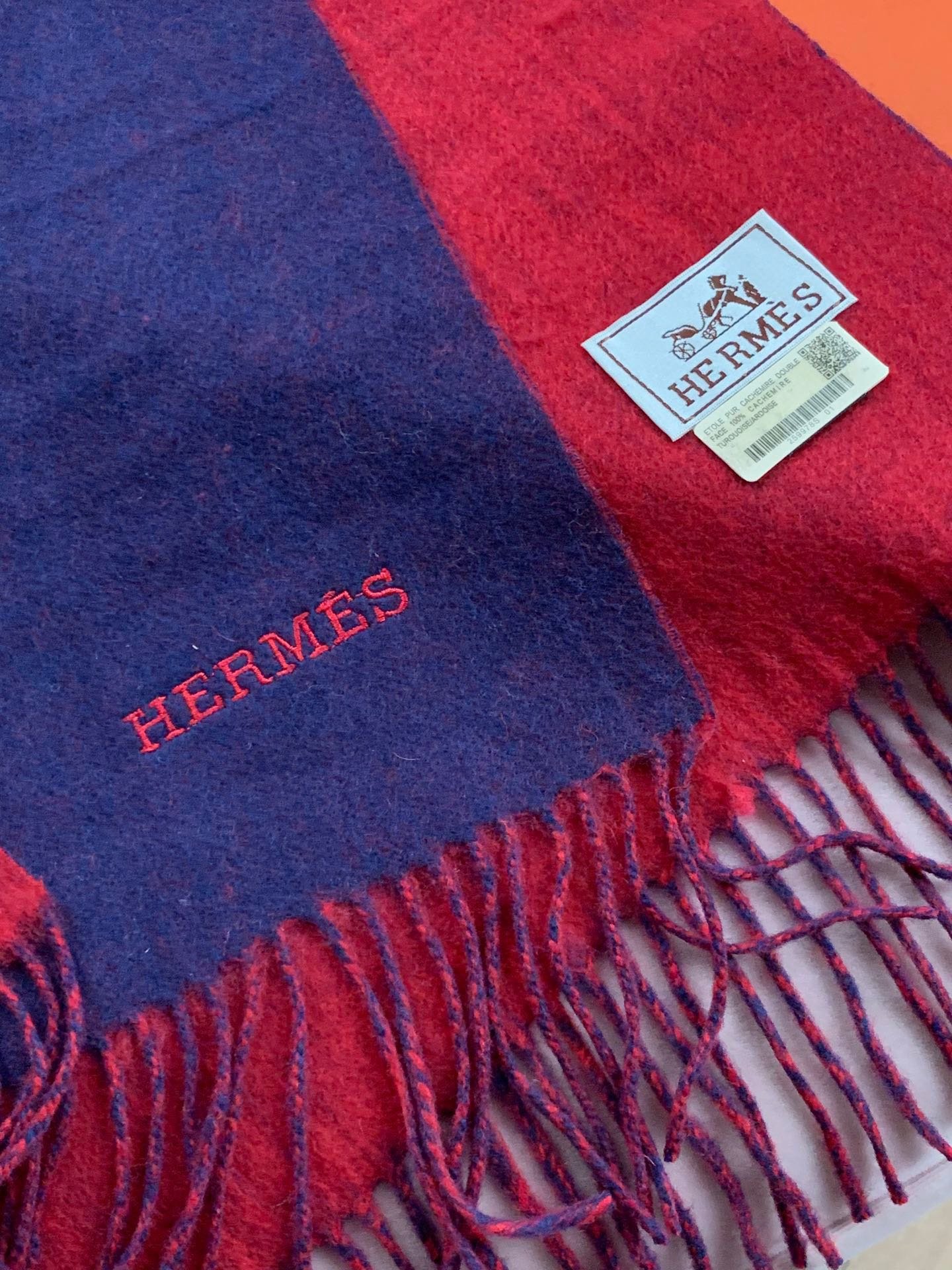 HERMES爱马仕2023️巴黎时装展商务男士女士通用双面羊绒披肩代工厂臻选上乘的超细羊绒纤维进行纯手工