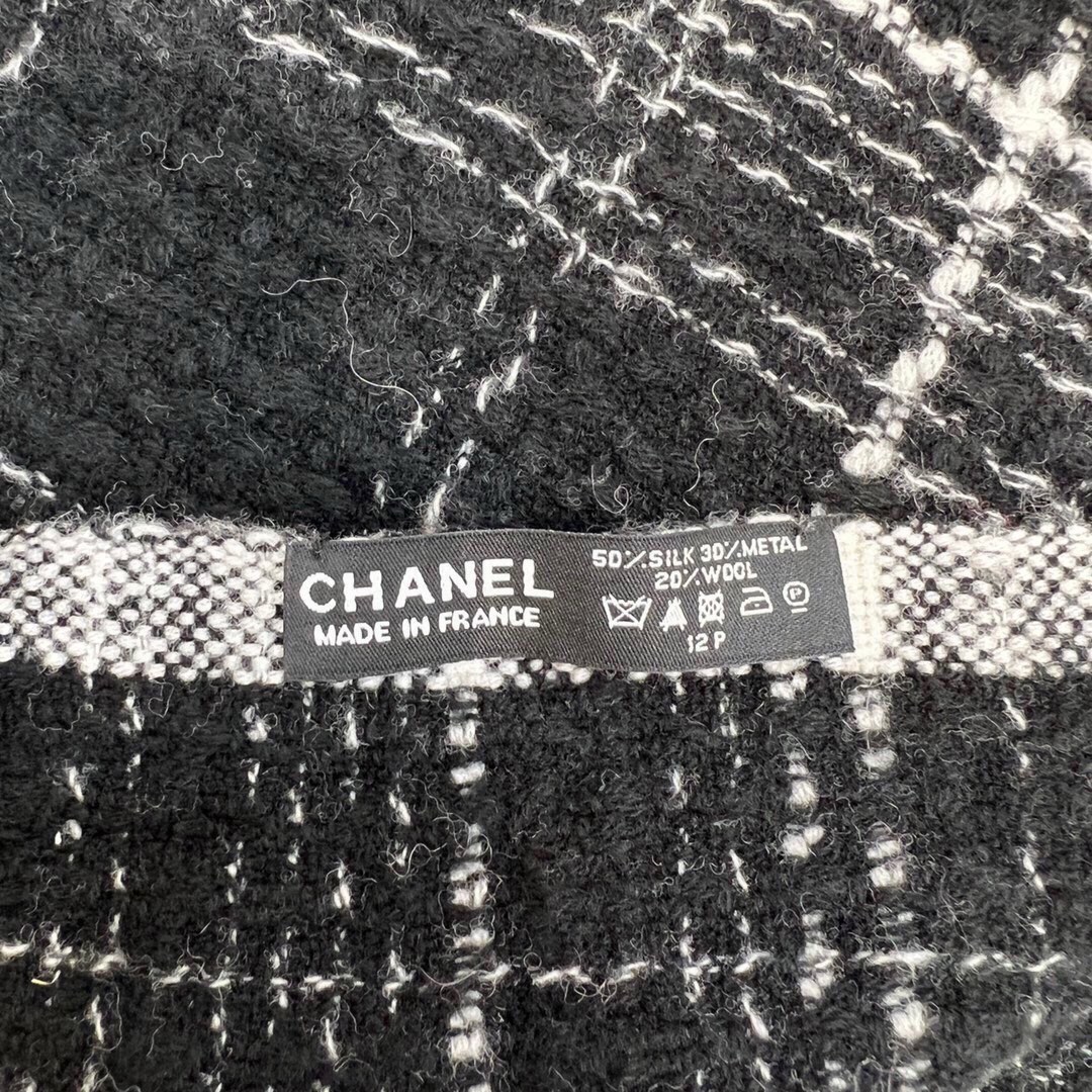 CHANEL羊绒长巾顶级原单正品旷世绝美小香披肩羊绒围巾顶级高端货绝对值得珍藏香奈儿绝美百搭款专柜限量哦