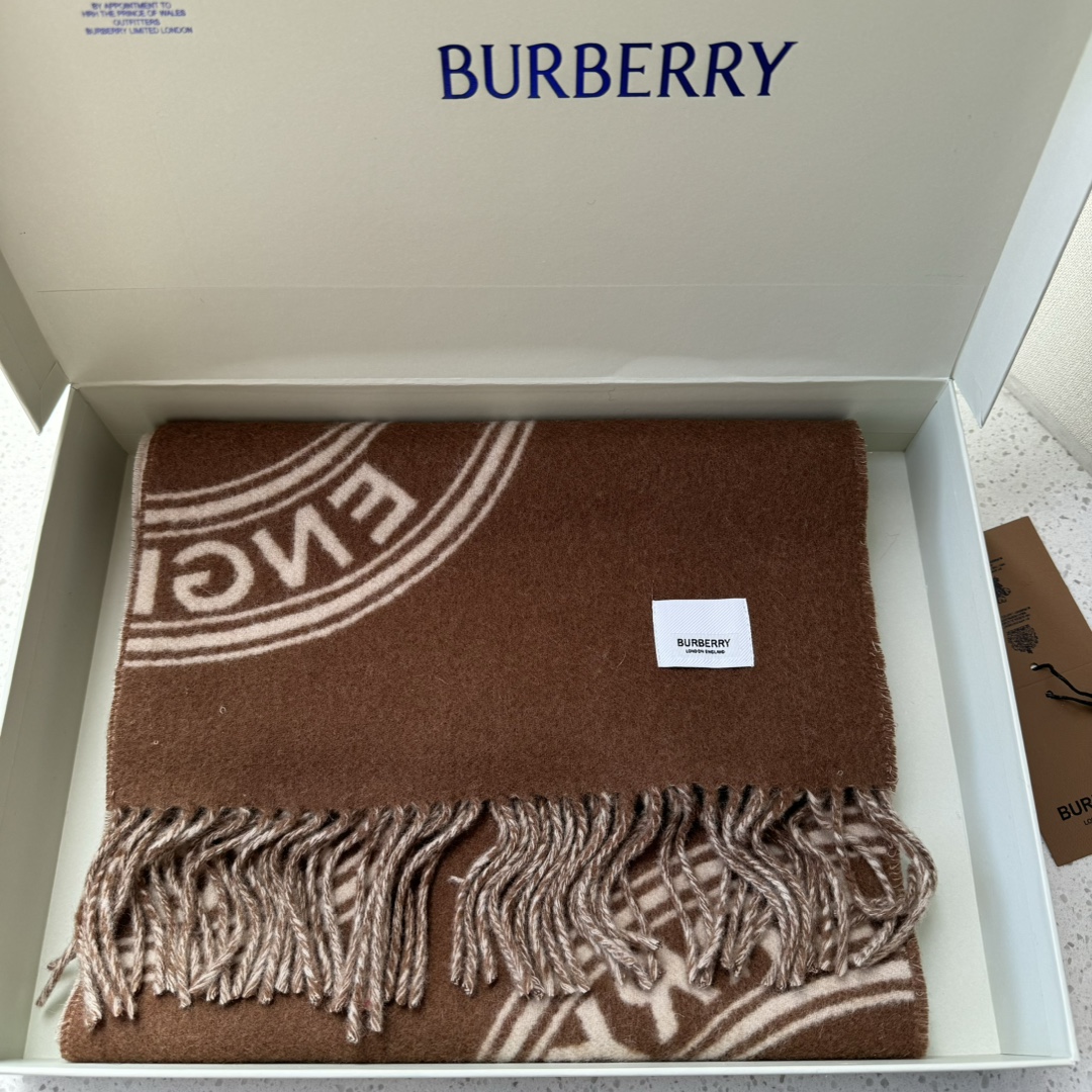 巴宝莉2024秋冬新品！！看到了围巾的天花板巴宝莉BURBERRY！双面双色羊毛围巾圆环logo设计10