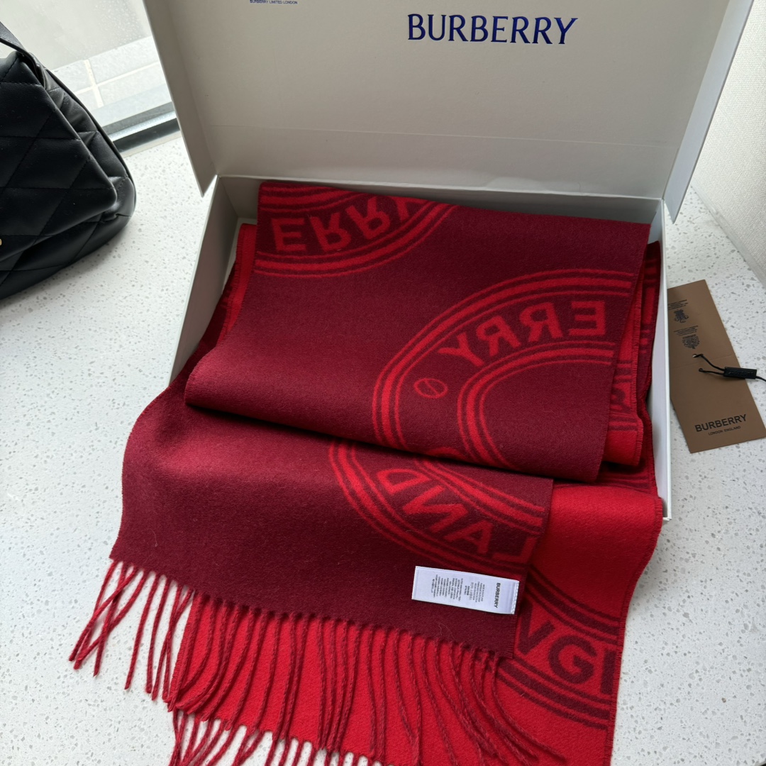 巴宝莉2024秋冬新品！！看到了围巾的天花板巴宝莉BURBERRY！双面双色羊毛围巾圆环logo设计10