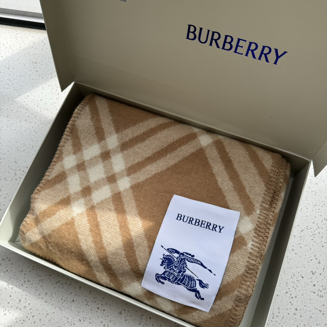 [Burberry Hats]Size: 30cm * 180cm