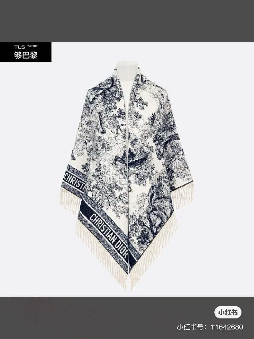 赵丽颖同款披肩 Dior 丛林 对比下市面上的版本，真的看图就知道不对版~国内最好版本第一批出货❗️~开