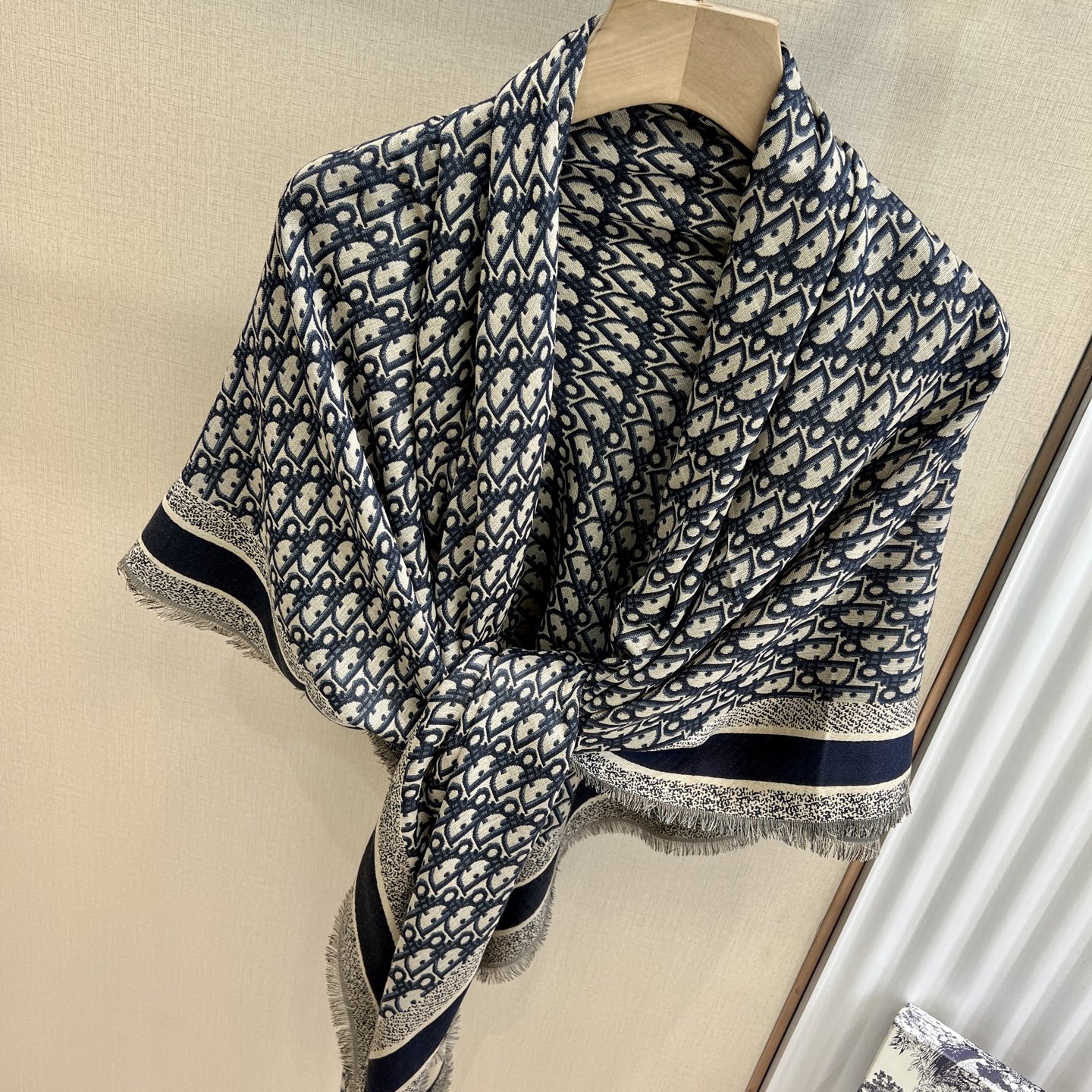 高段位！是Dior的女人！经典旧花新演绎！！】实物有被惊艳到！！Dior今年22秋冬新出的Cannage