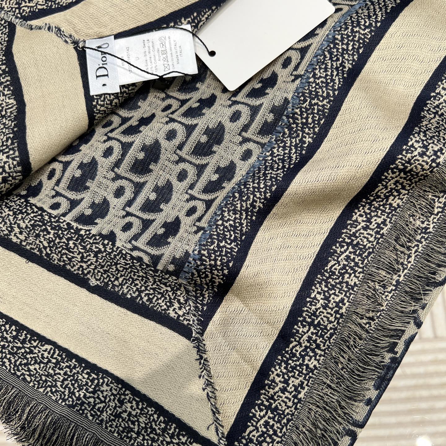 高段位！是Dior的女人！经典旧花新演绎！！】实物有被惊艳到！！Dior今年22秋冬新出的Cannage